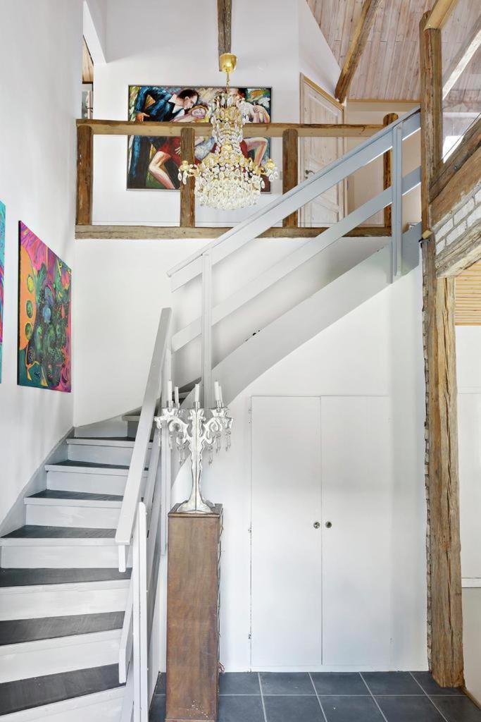 Magical country home between 2 castles