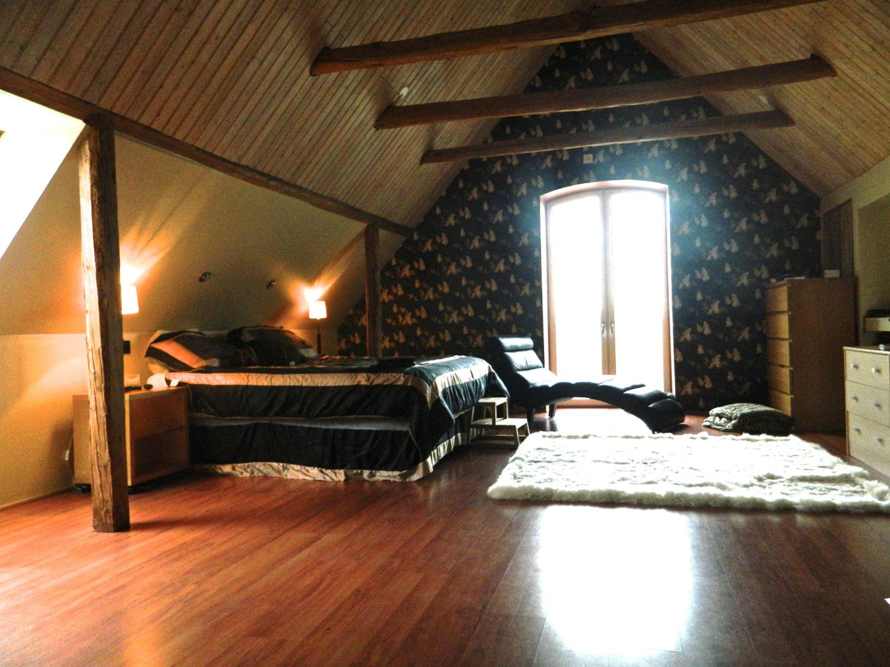 Magical country home between 2 castles