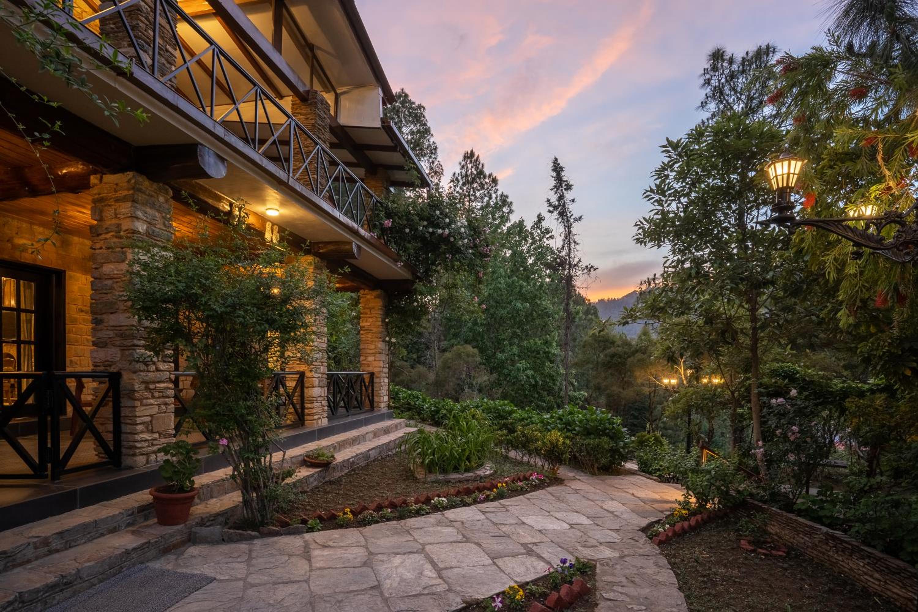 Buransh Terraces Luxury 3&4BHK Villas with Mountain View & Caretaker & Kitchen