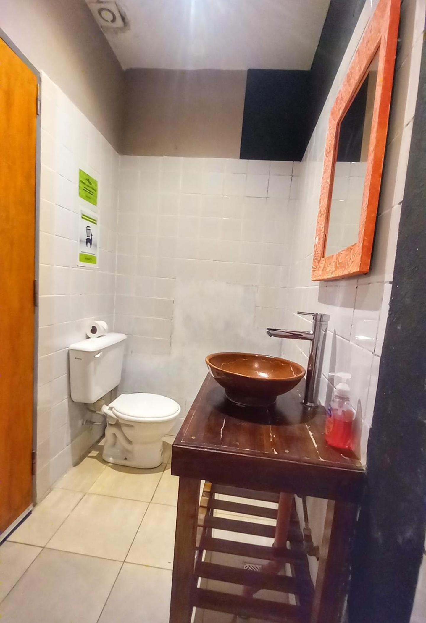 Huaka Hostel and Guest house