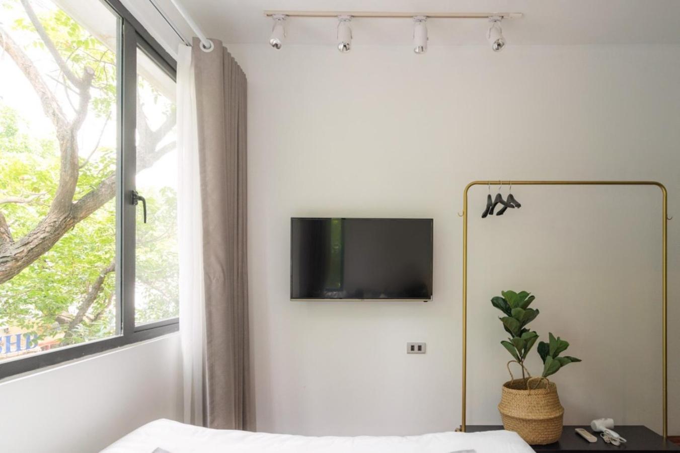Drumie Homestay - 50m to Hoan Kiem lake