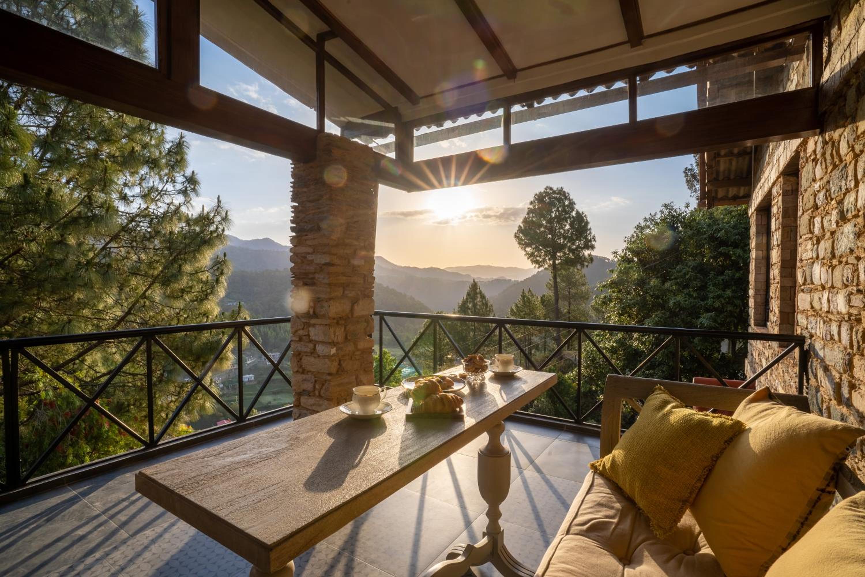 Buransh Terraces Luxury 3&4BHK Villas with Mountain View & Caretaker & Kitchen