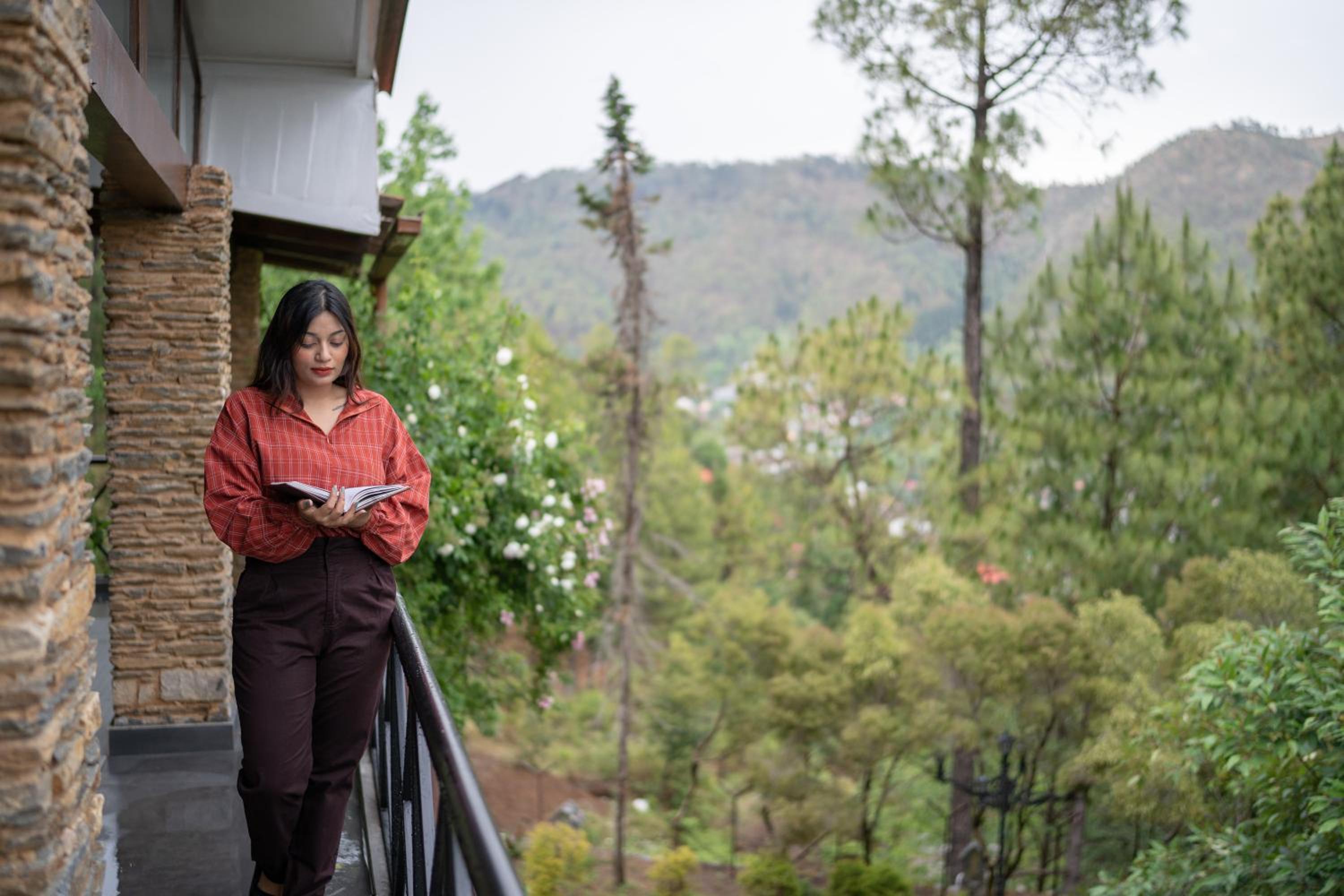 Buransh Terraces Luxury 3&4BHK Villas with Mountain View & Caretaker & Kitchen