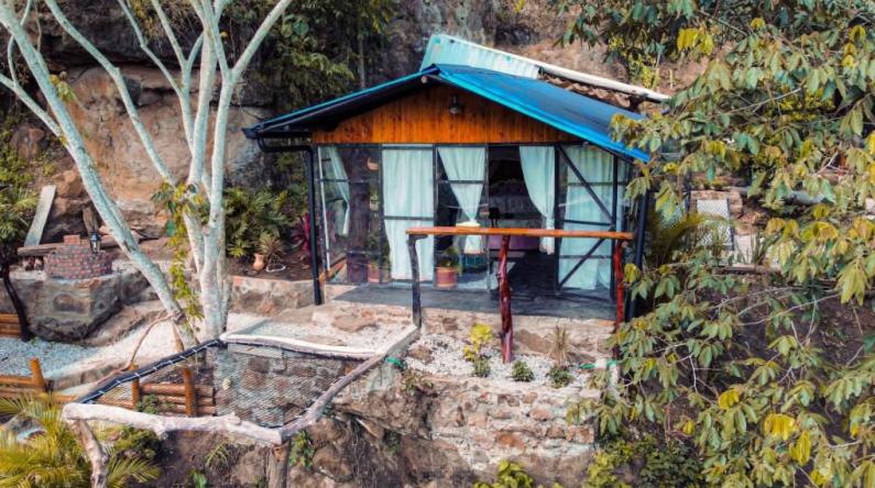 The Luxury Glamping Star