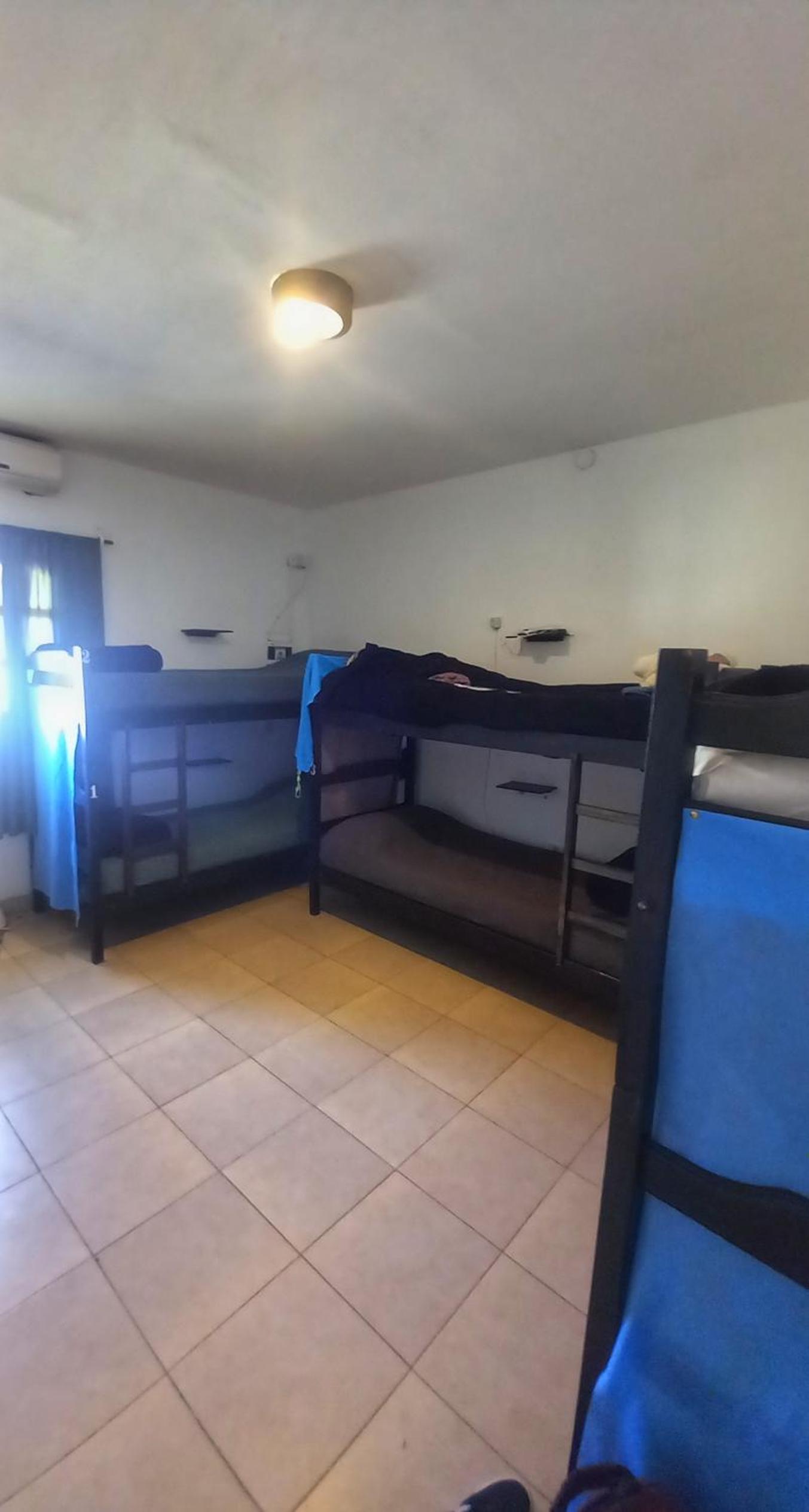 Huaka Hostel and Guest house