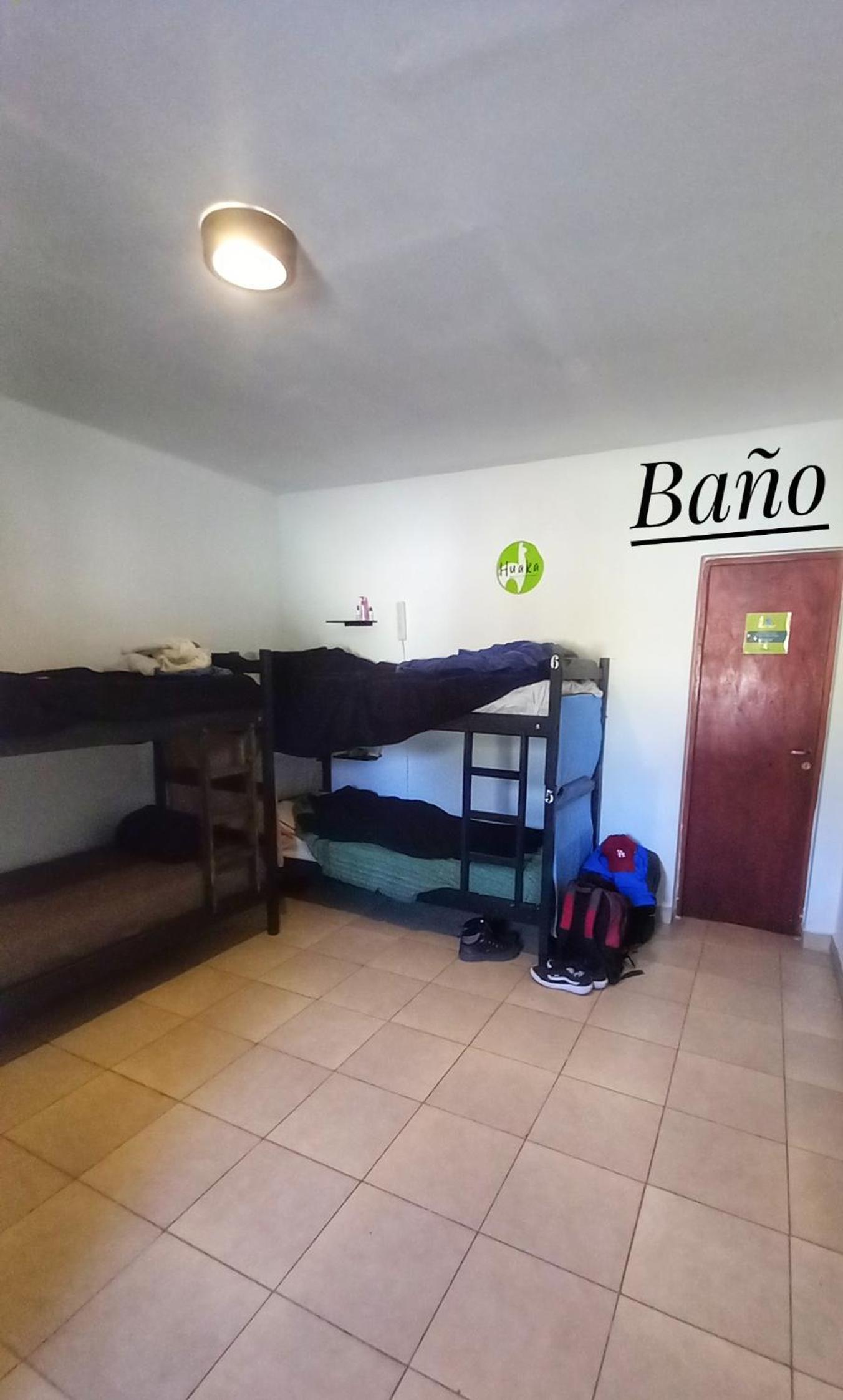 Huaka Hostel and Guest house