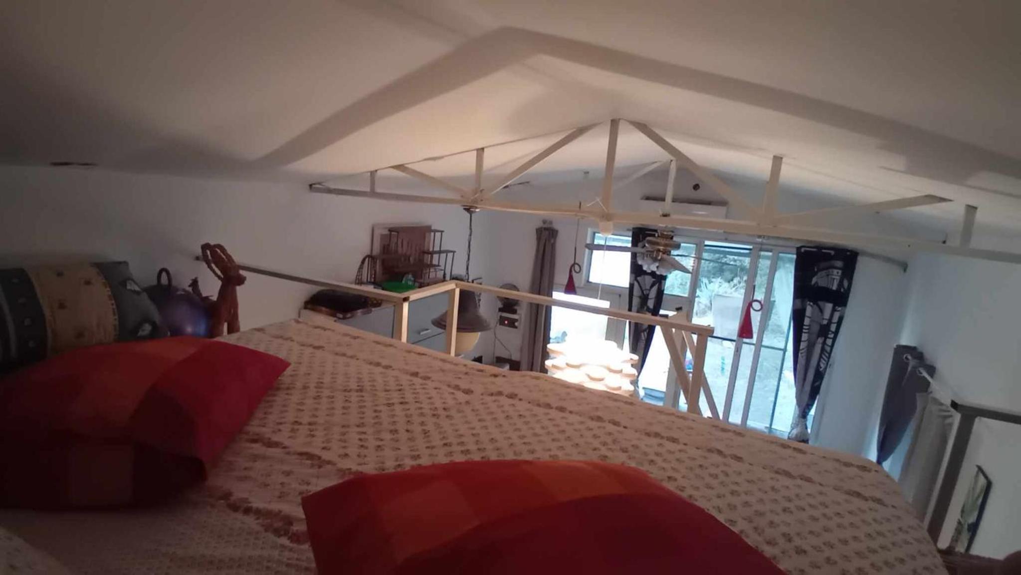 Photo 33