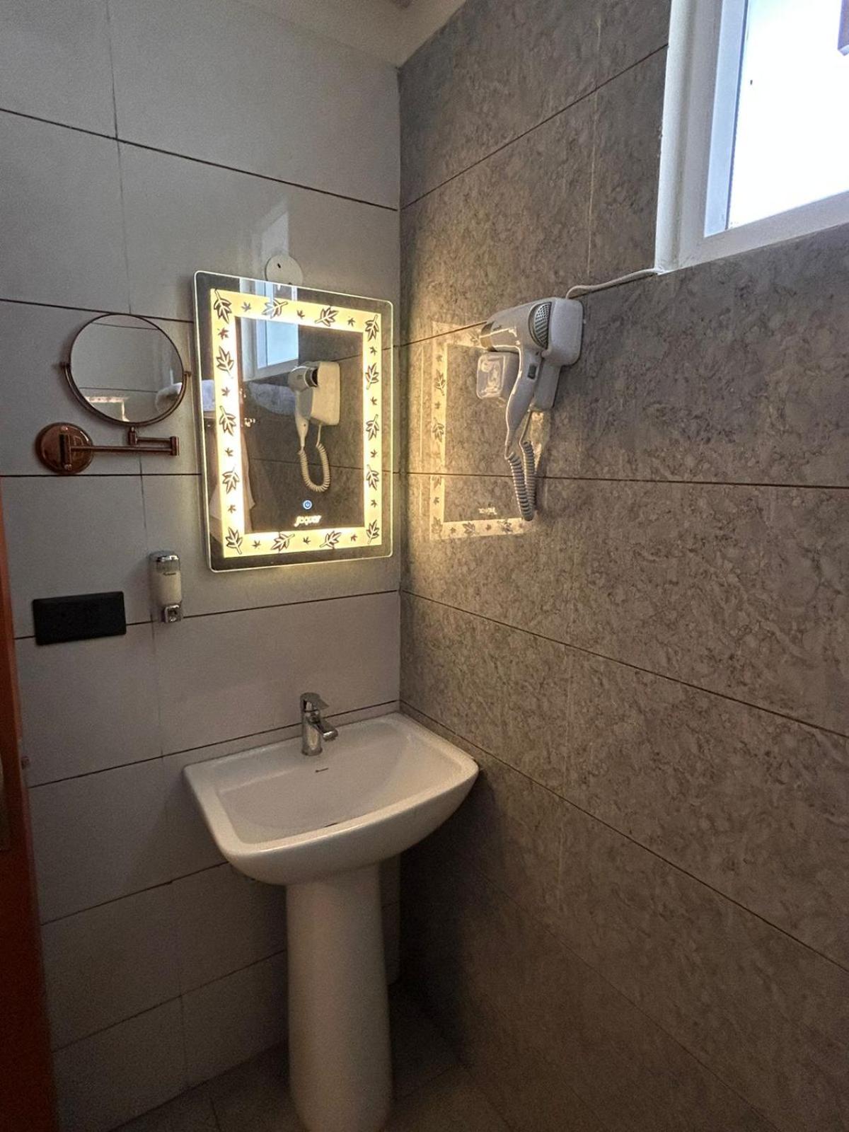 Serenity Suites
