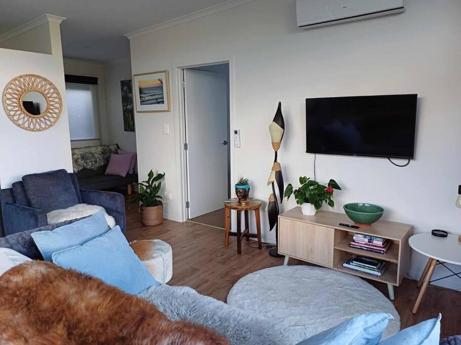 Ironsands Beach Stay - new home - central view 2