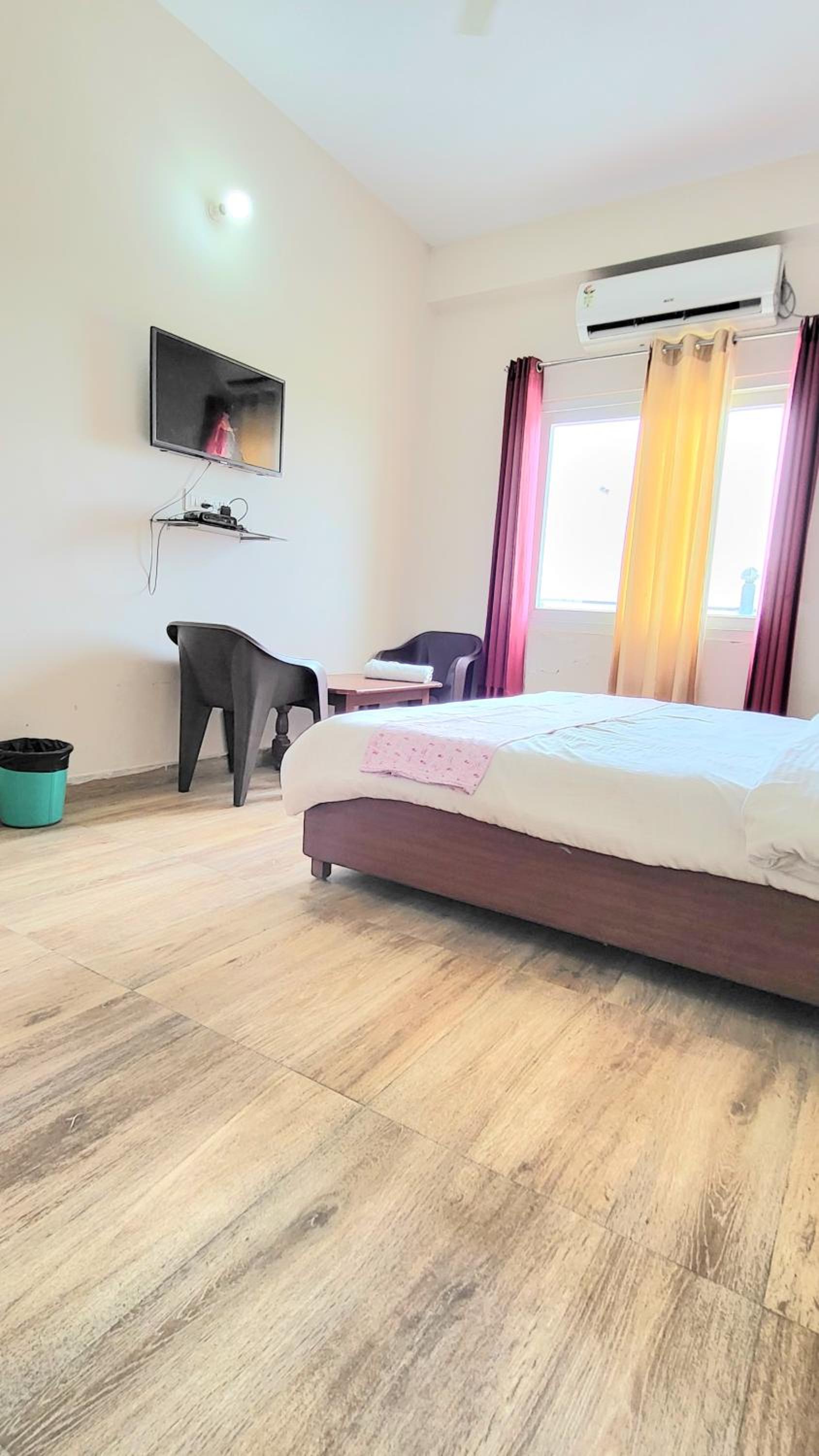 CHANDRAs RESIDENCE