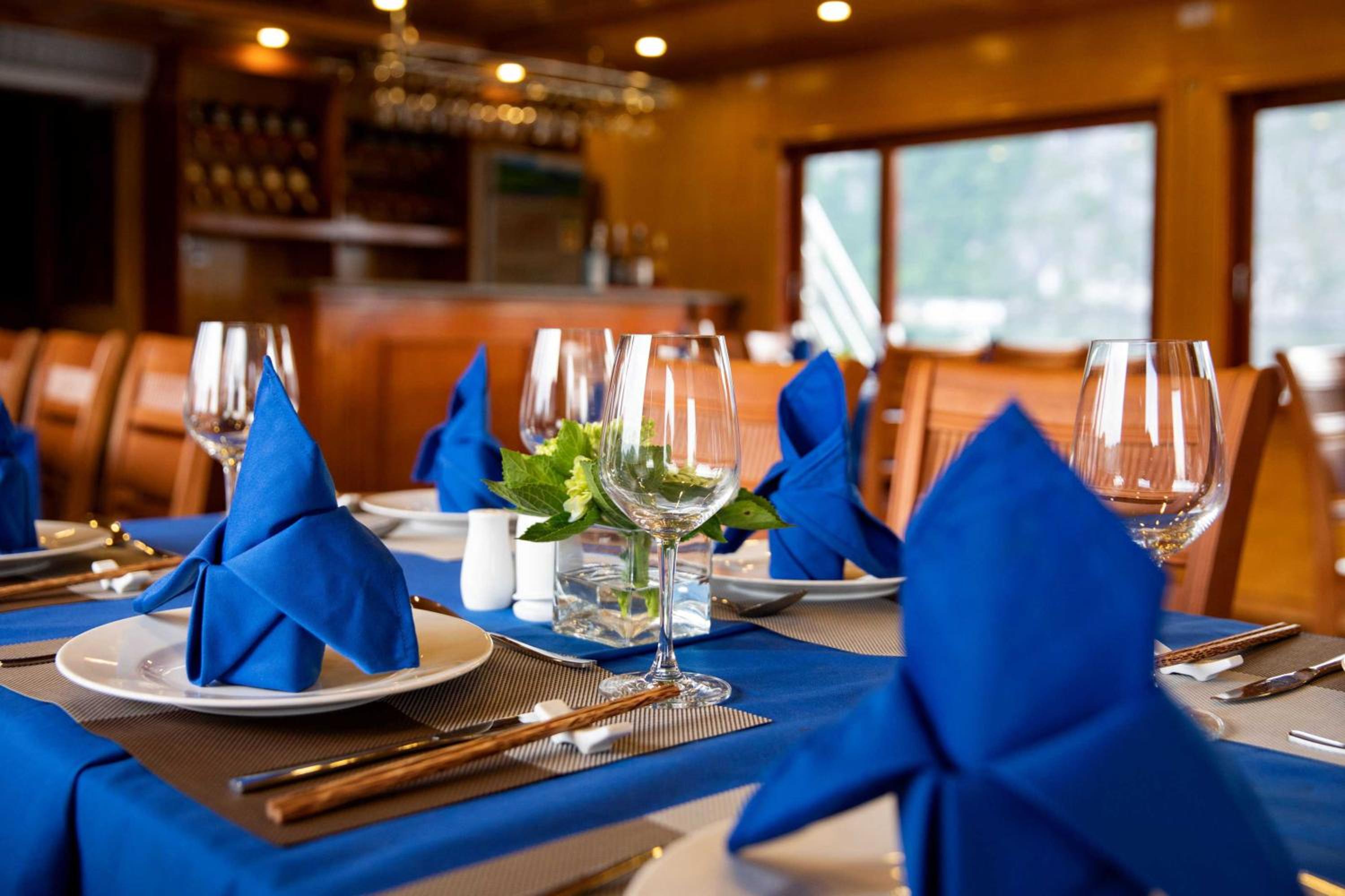 Venezia Boutique Cruises - Catba island
