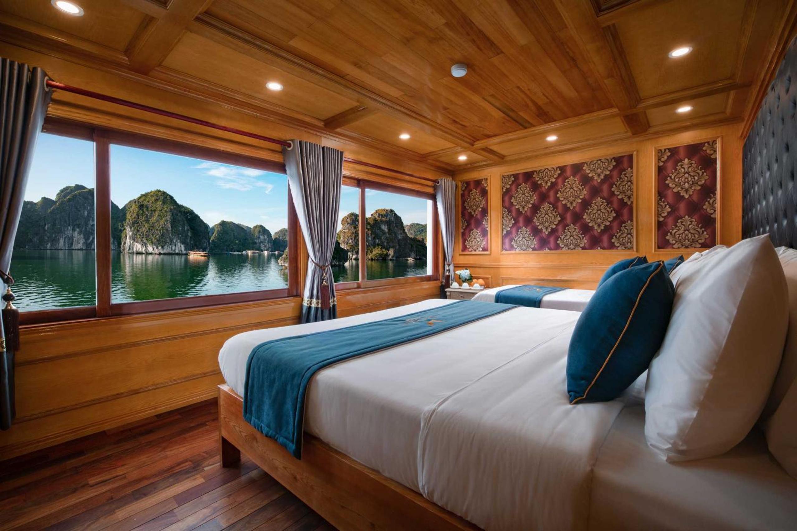 Venezia Boutique Cruises - Catba island
