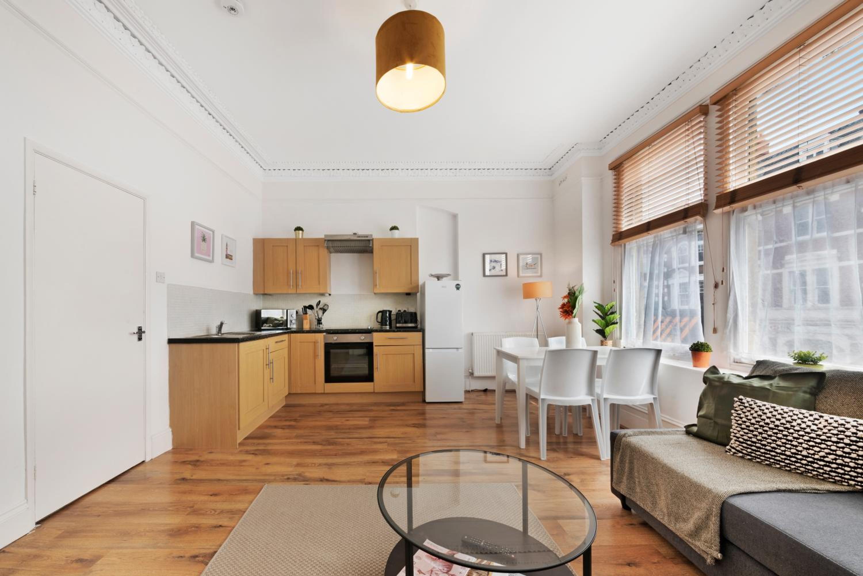 One Bedroom Apartment Muswell Hill - First Floor view 3