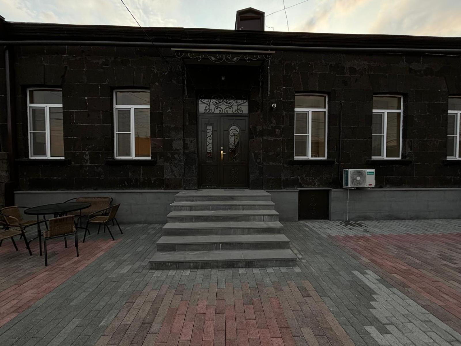 Shahumyan 98 Guest house