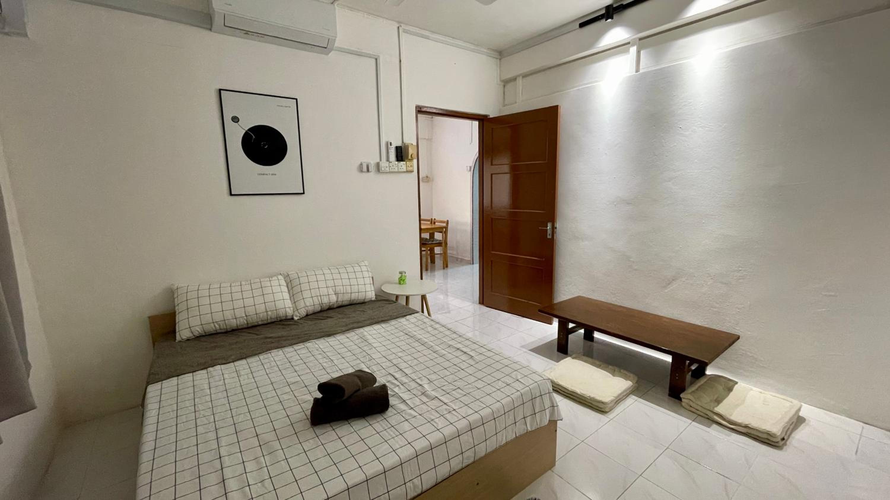 Little India - Guesthouse 8mins to Jonker street 2-4 pax photo 3