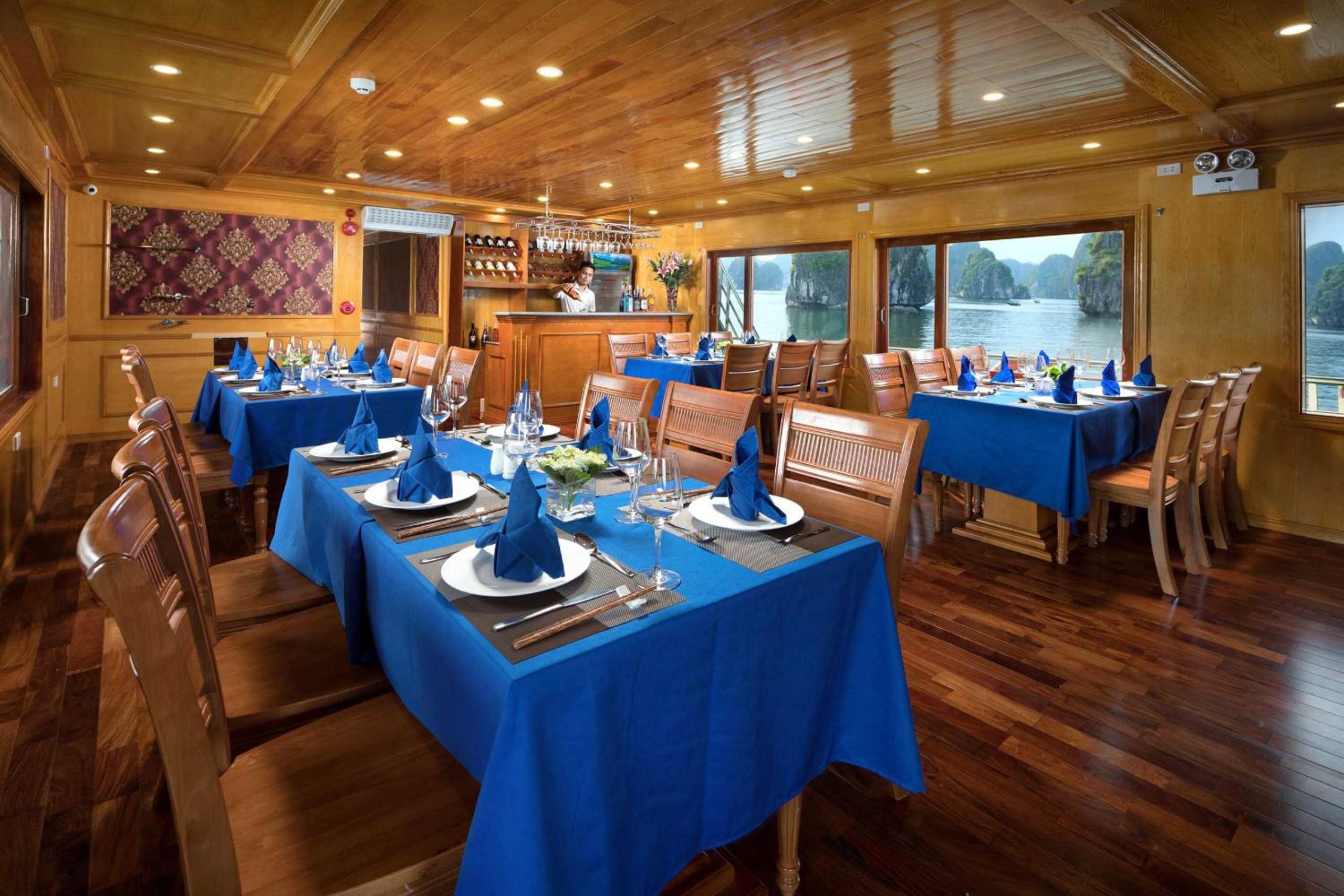 Venezia Boutique Cruises - Catba island