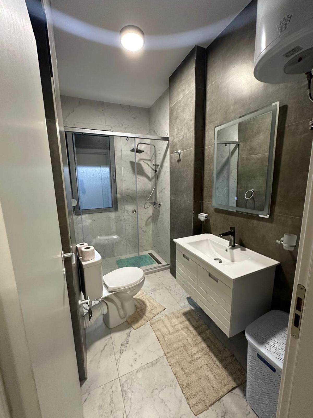 I&S Apartment 6