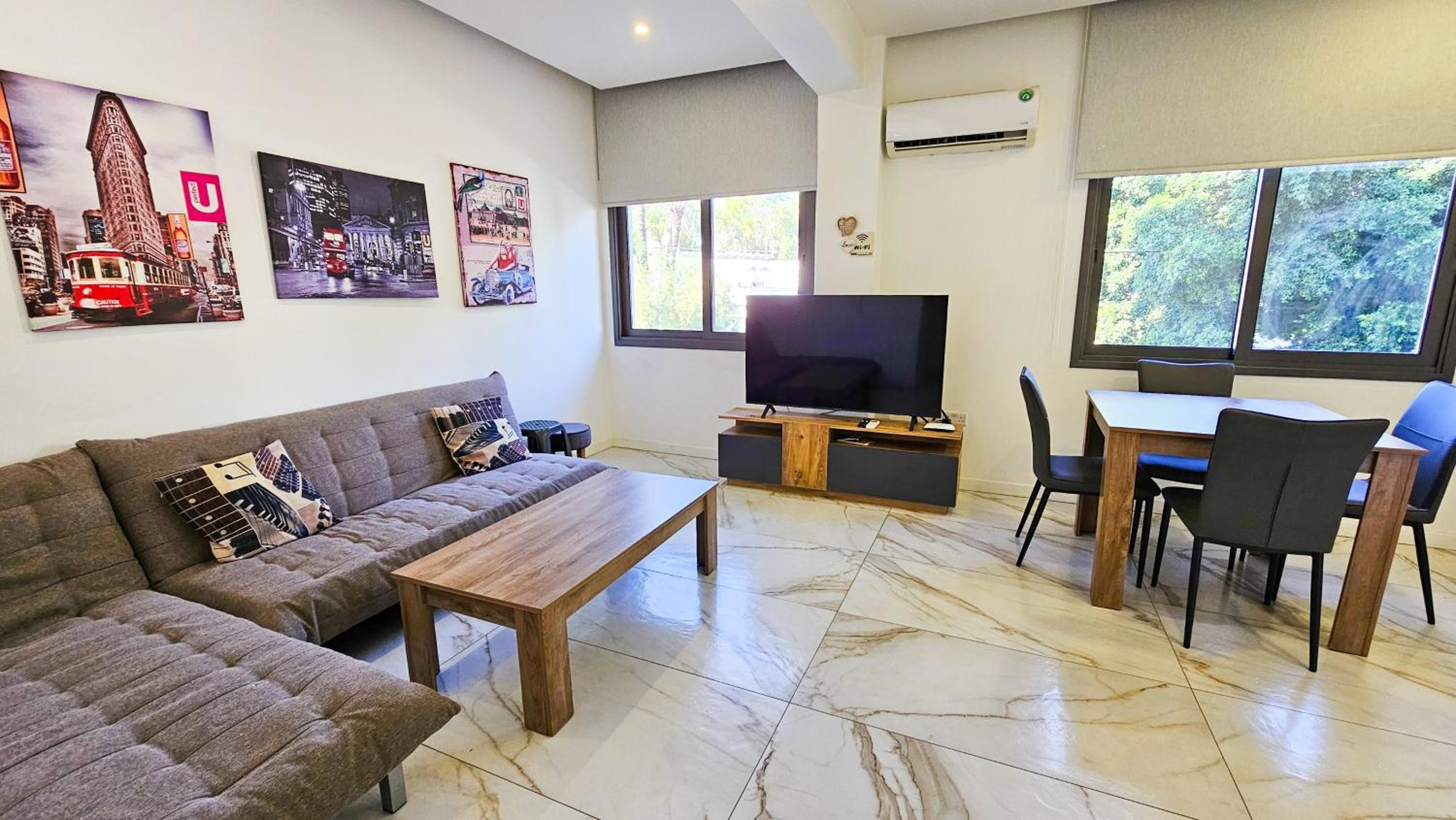 Mimi's Sunny Beach Apartment view 5
