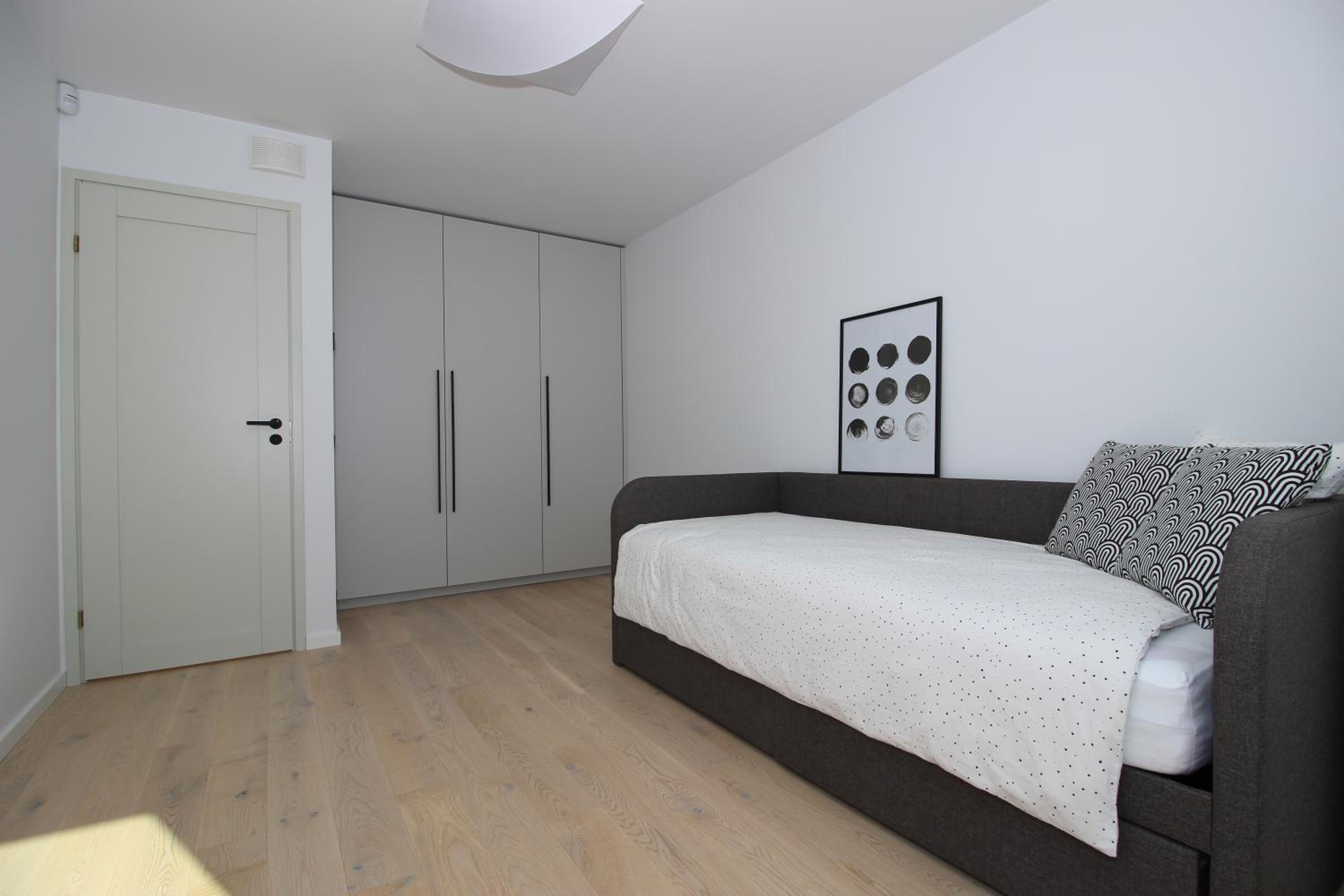 Brand New Apartments with Balcony and Free Parking