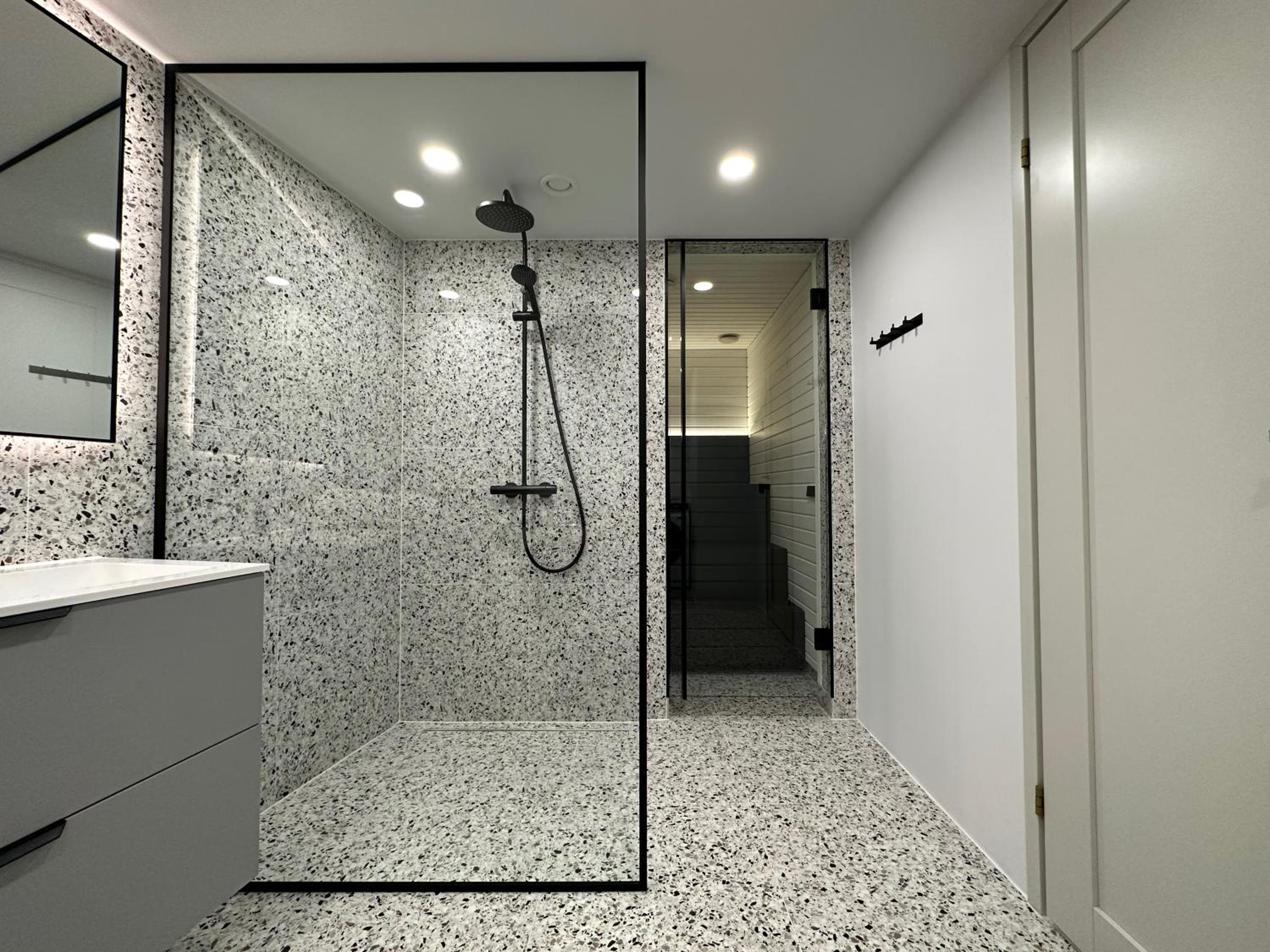 Brand New Apartments with Balcony and Free Parking