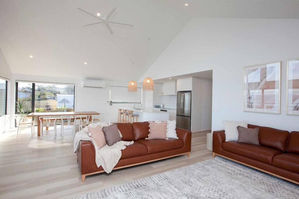 Bruny Island Sunset Retreat