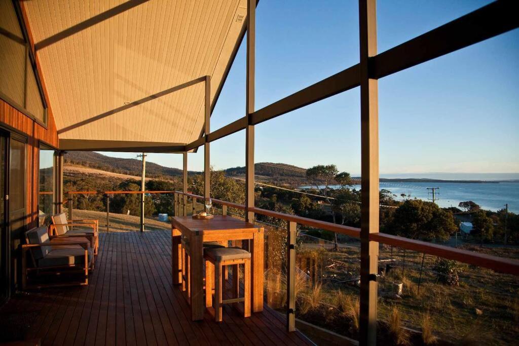 Bruny Island Sunset Retreat