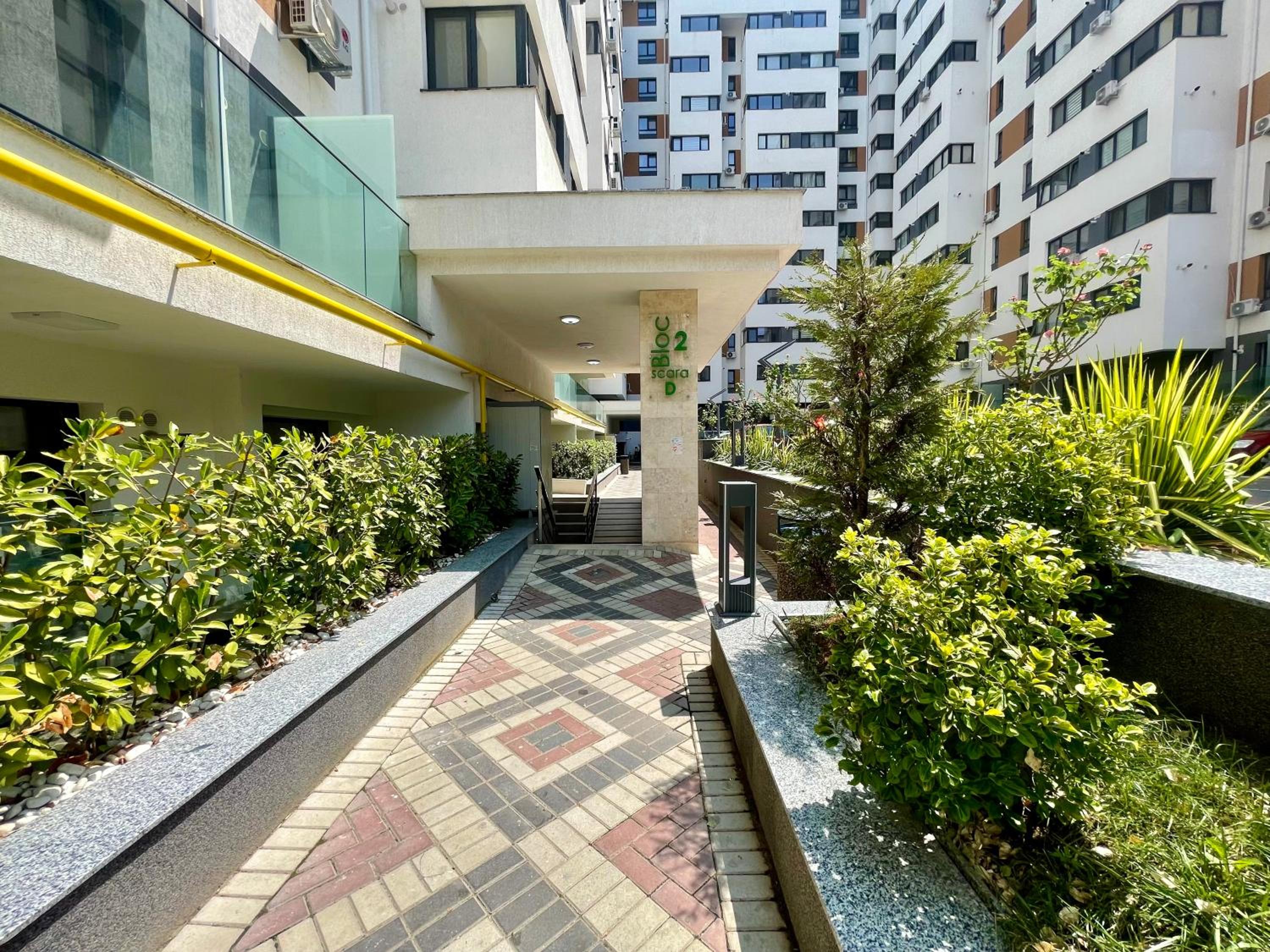 Central Adress AD8 view 3