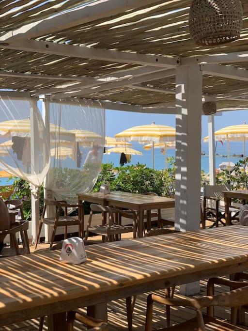Cozy Seaside Retreat with Sea View & Pool view 5