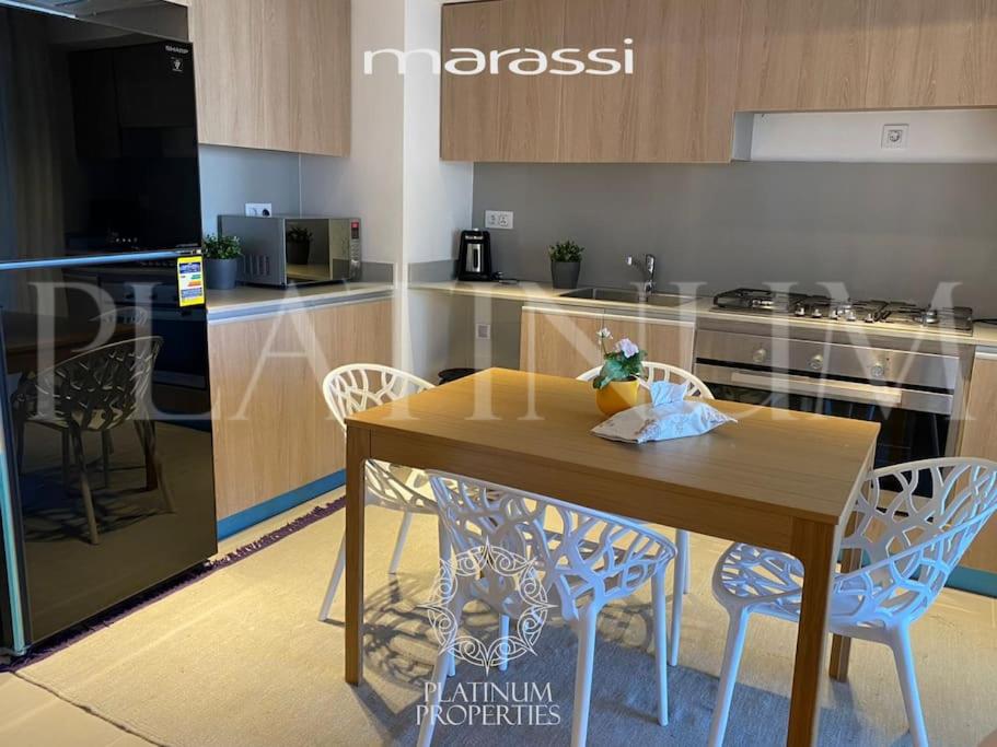 Townhouse in Marassi pool view