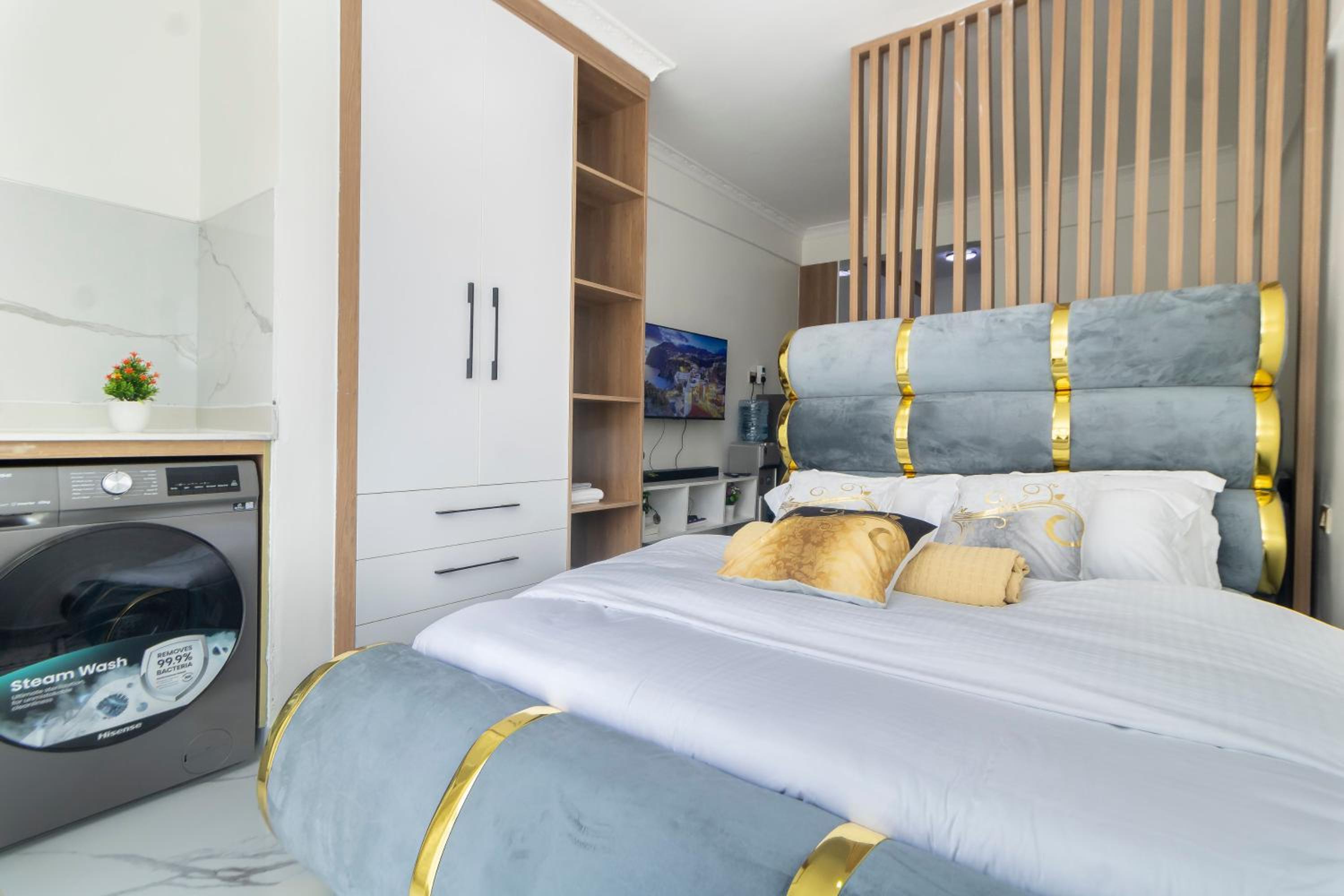 Zurina Holiday Homes