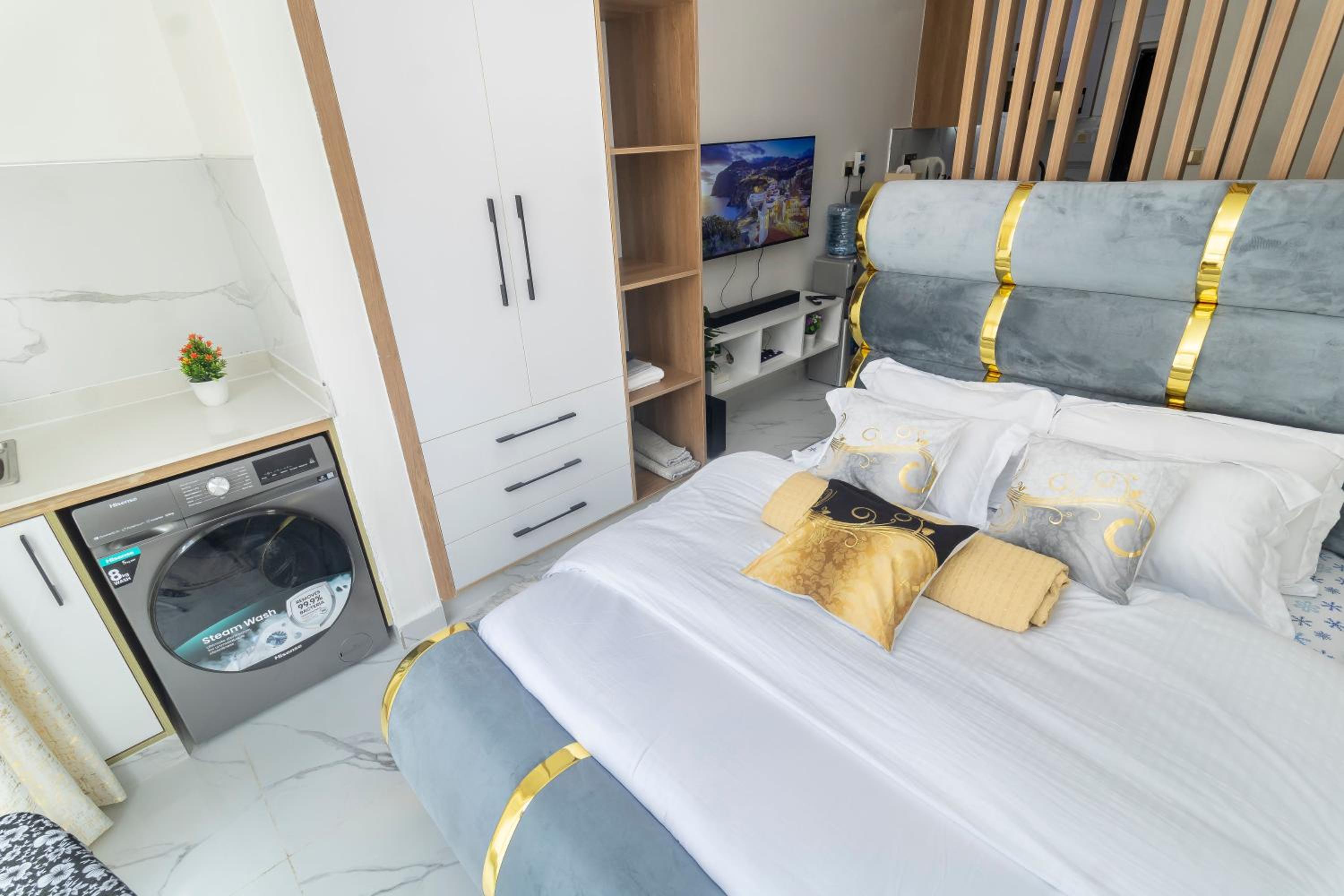 Zurina Holiday Homes