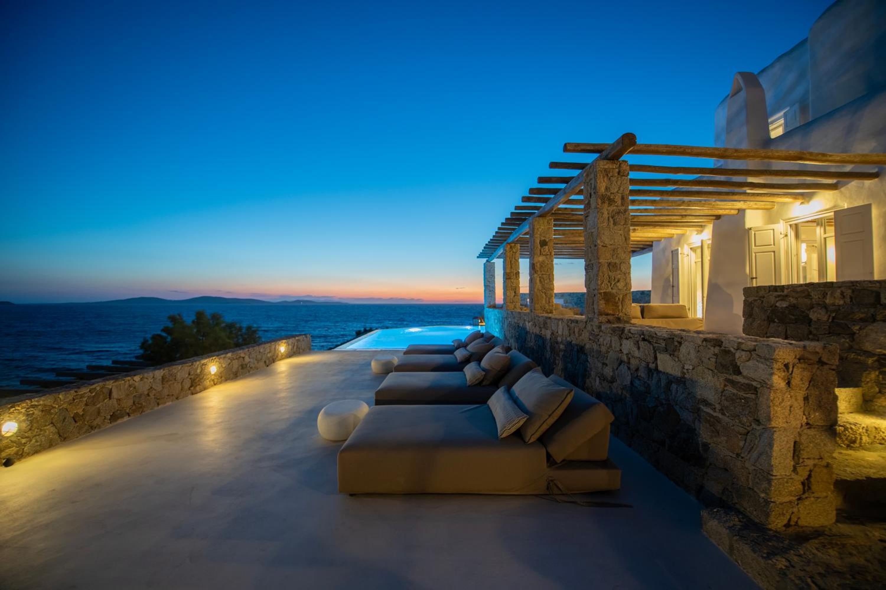 Topos exclusive Mykonos photo 5