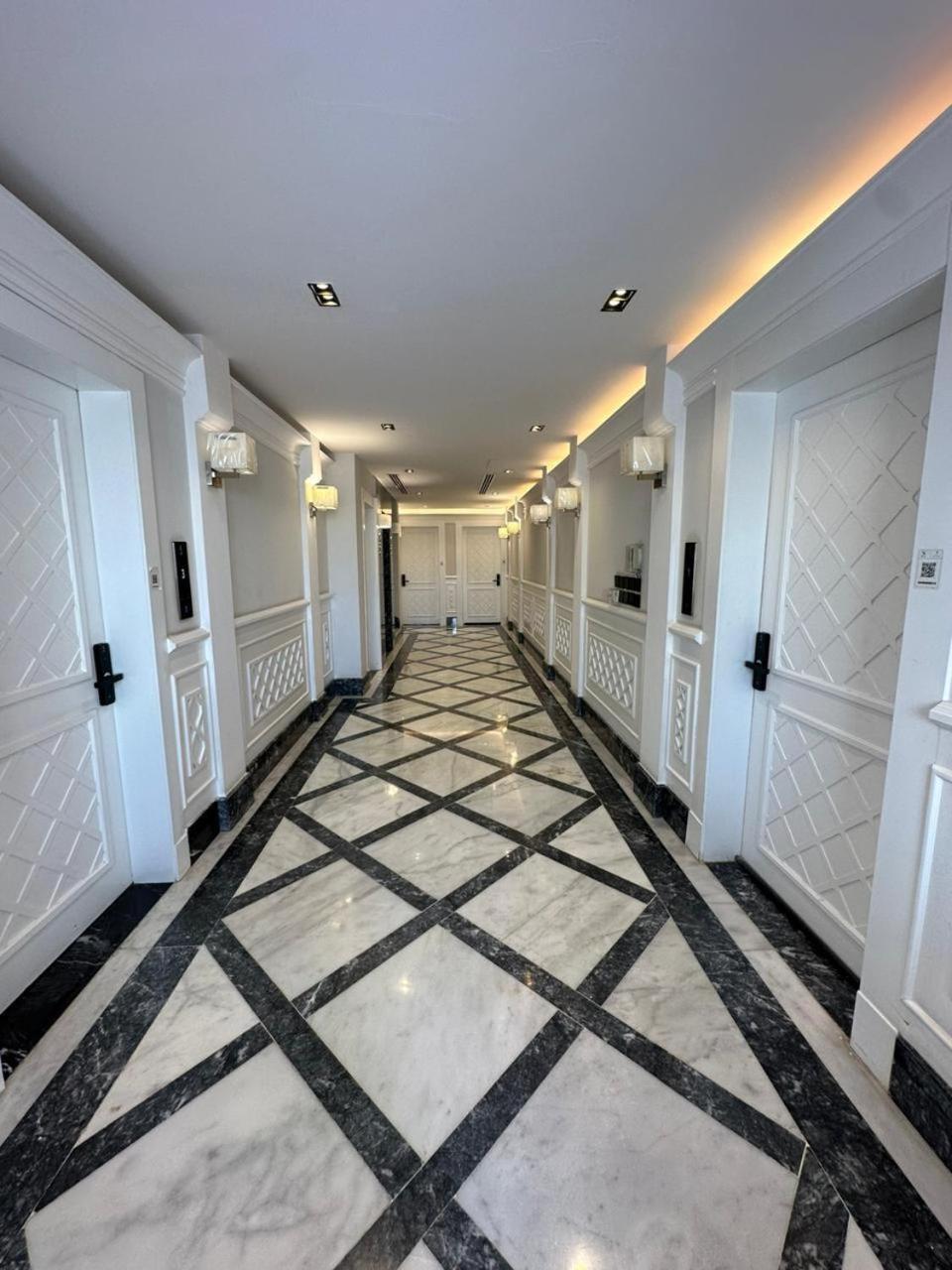 Luxurious two-bedroom Apartment Alqerwan