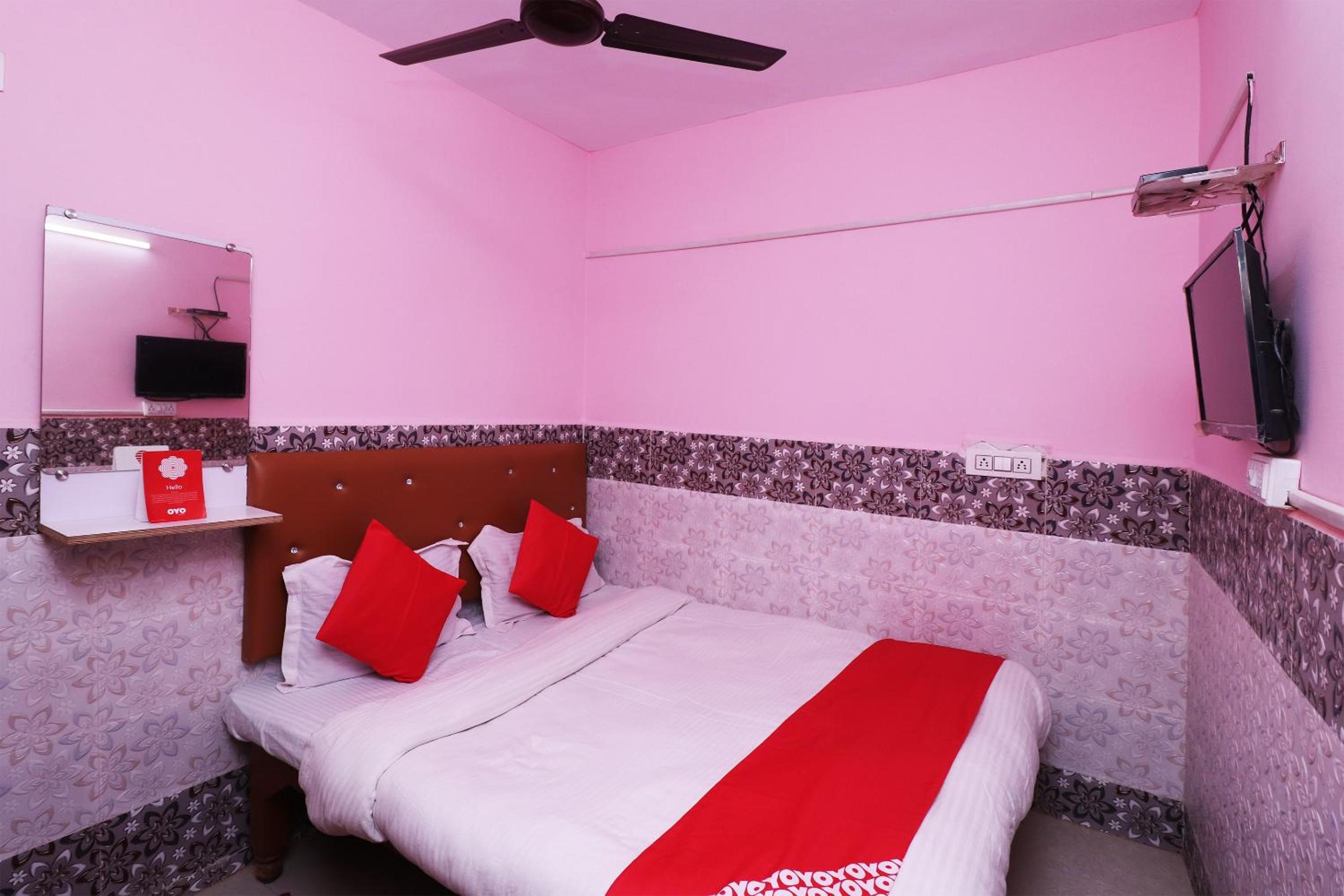 Hotel O Kunal
