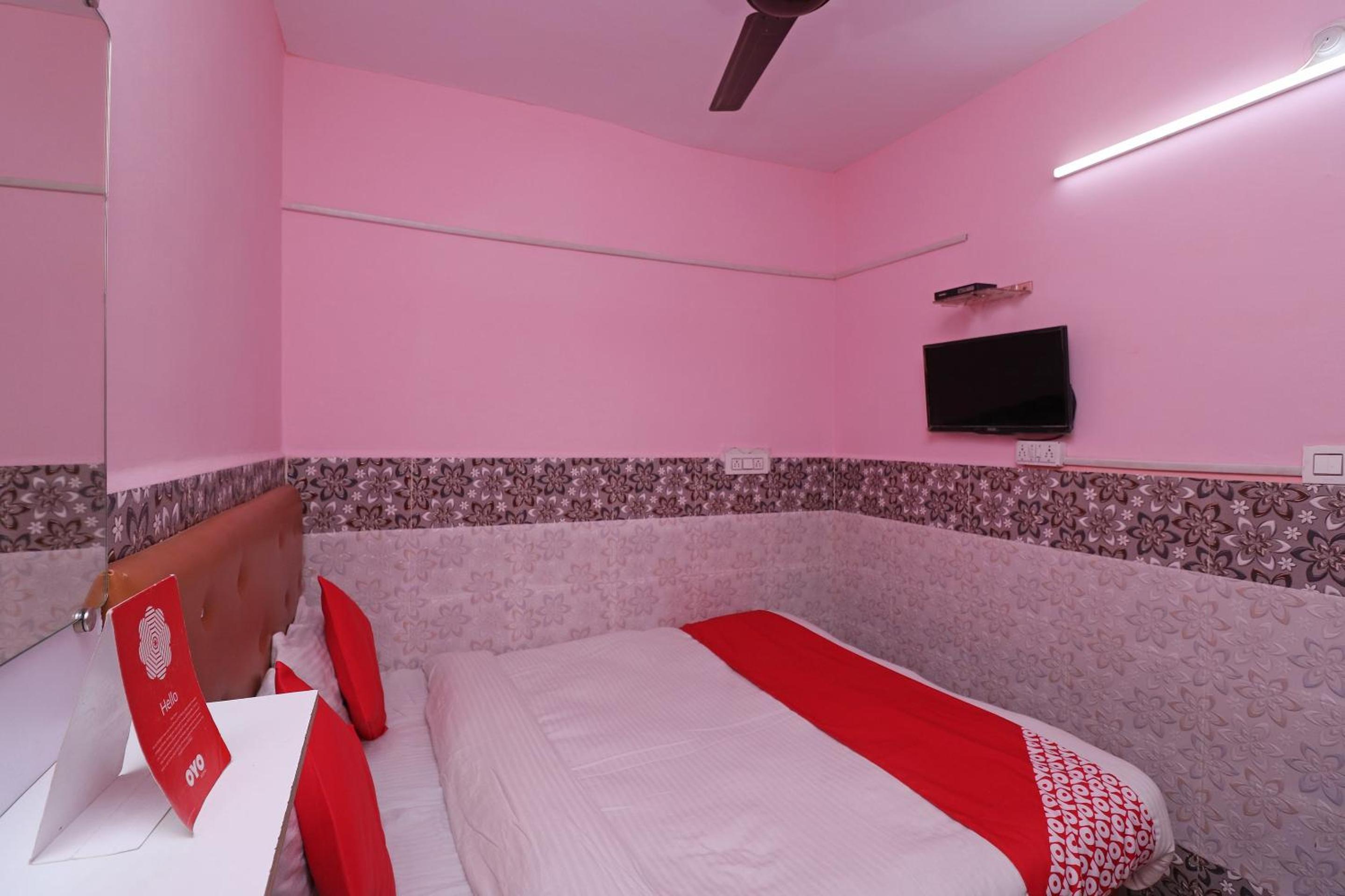 Hotel O Kunal