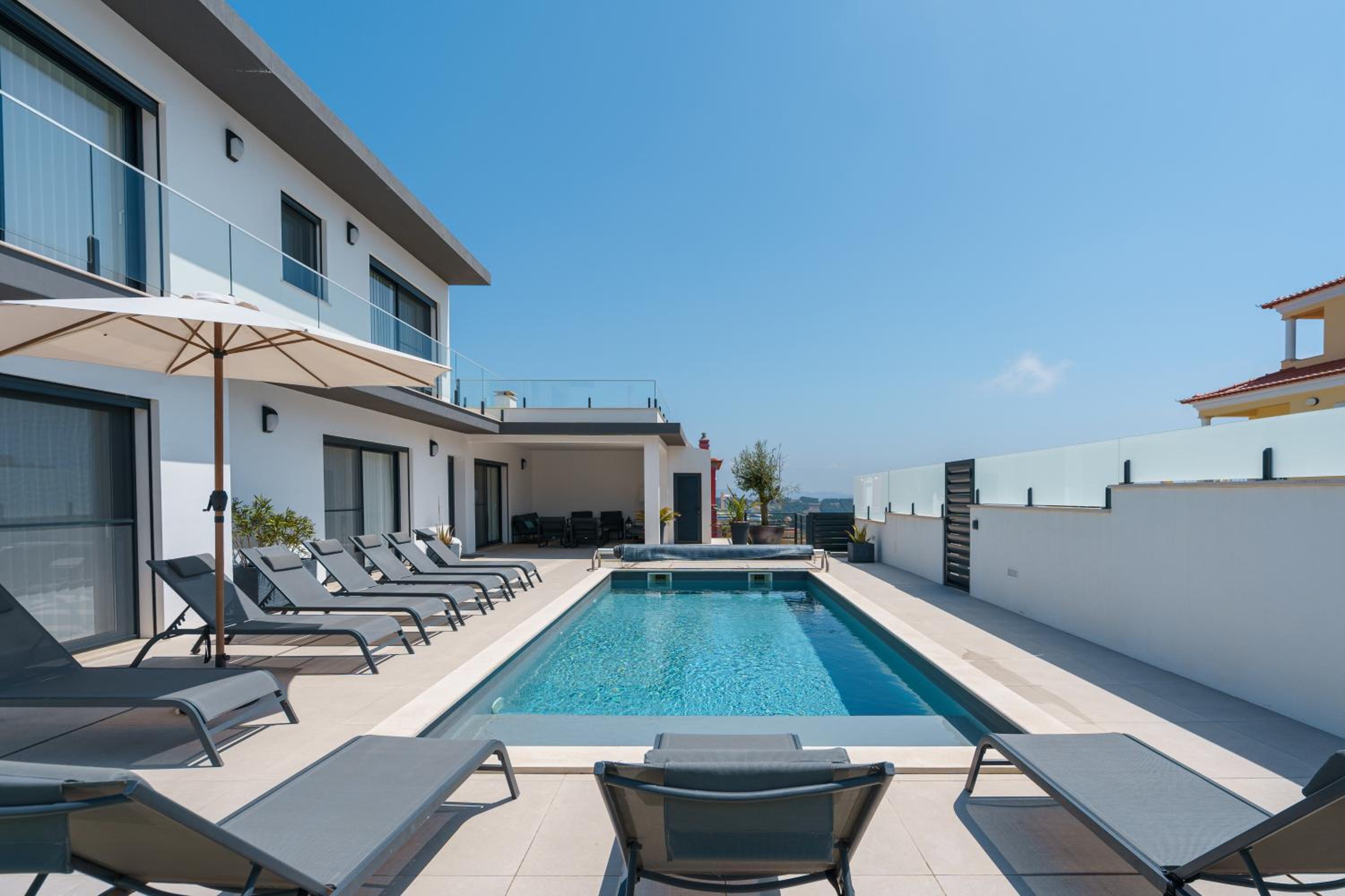 Diamond Villa, luxury house with private pool view 4