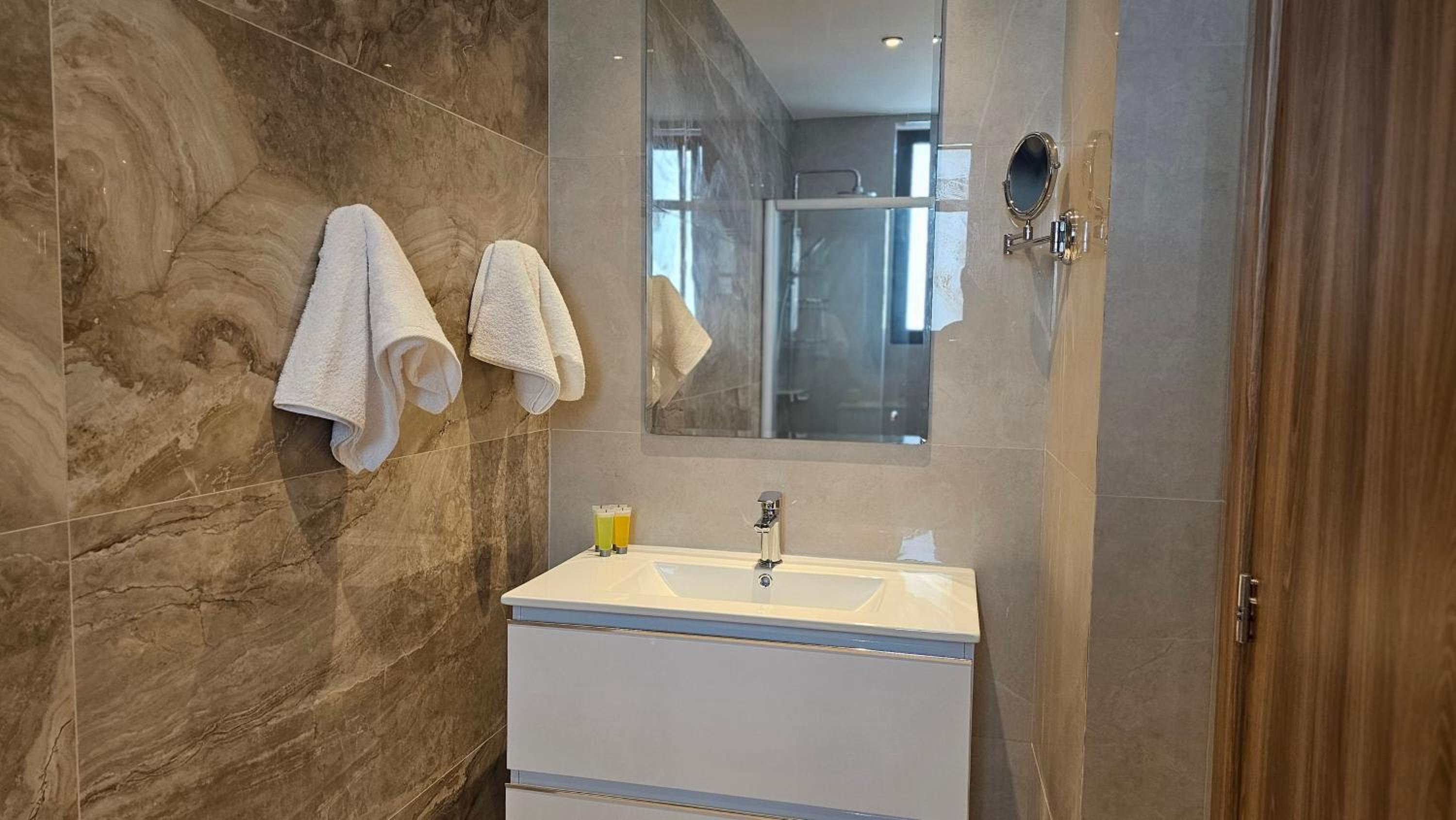 STAY Oasis Luxury Villas