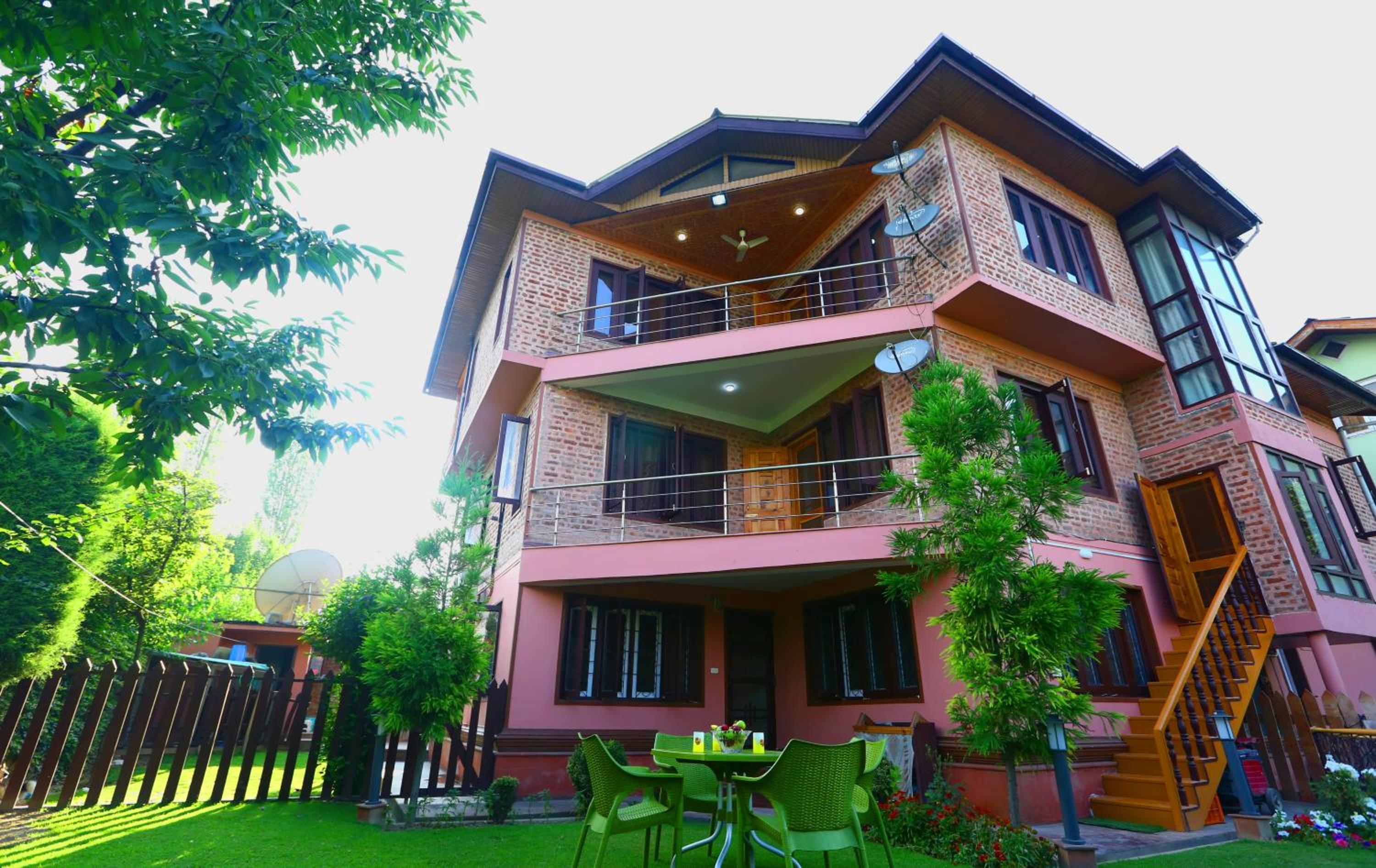 Imus Home Stay view 5