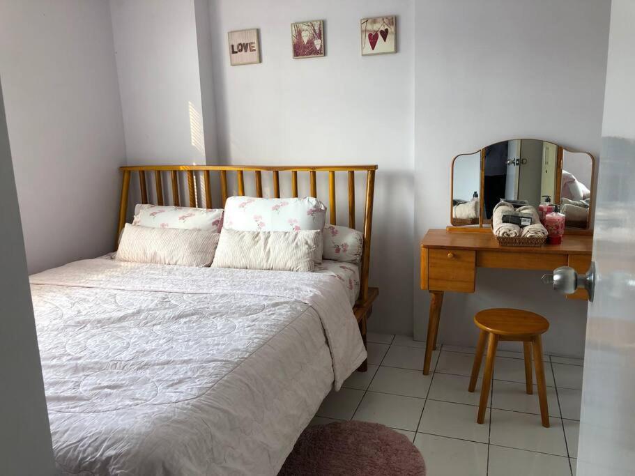 2BR KRL access with Netflix, Kalibata City view 2