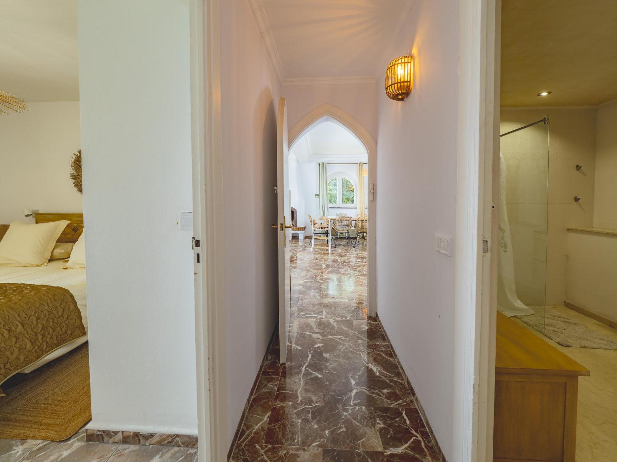 Cubo's Beachfront Villa Khayyam