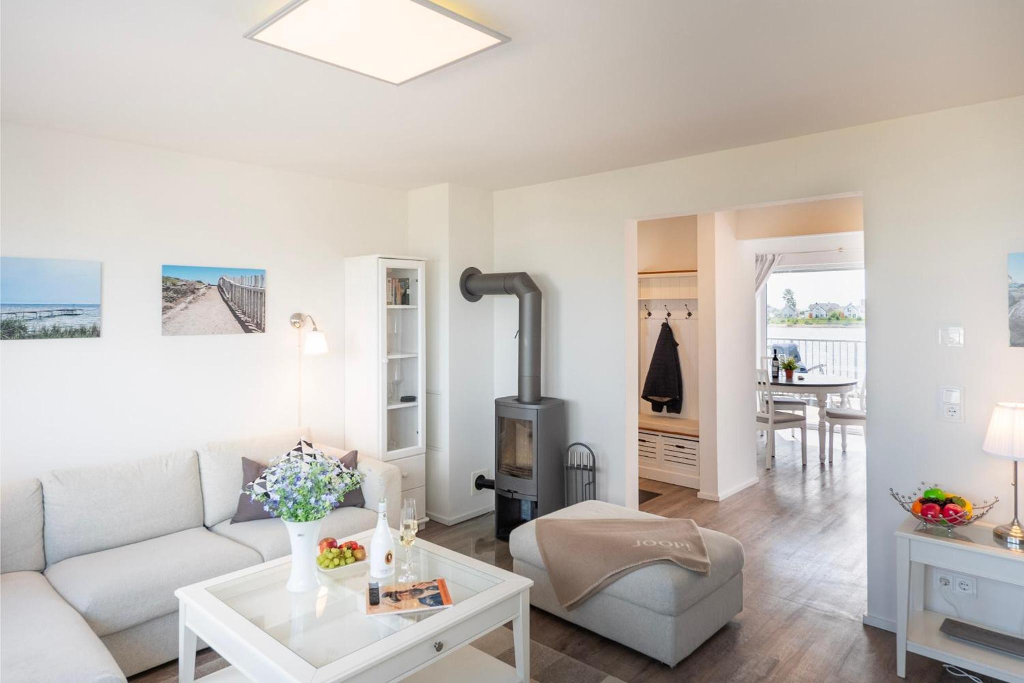 Maisonette Fewo Ostseeflair by Seeblick Ferien ORO, erste Wasserreihe, E-Säule