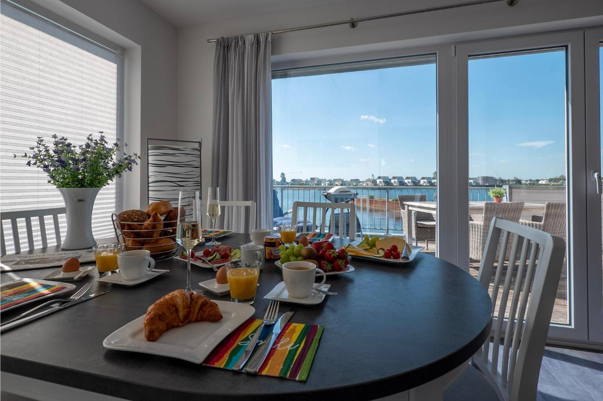 Maisonette Fewo Ostseeflair by Seeblick Ferien ORO, erste Wasserreihe, E-Säule