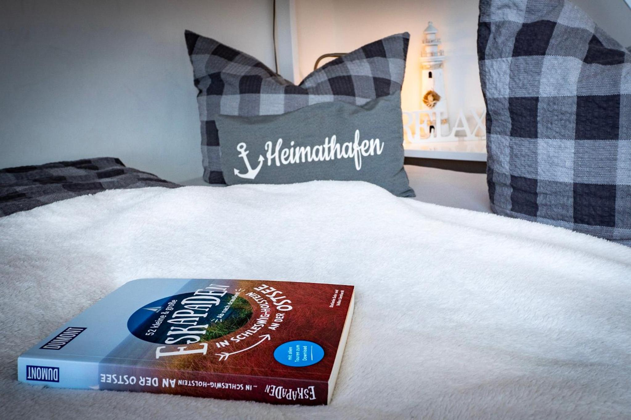 Maisonette Fewo Ostseeflair by Seeblick Ferien ORO, erste Wasserreihe, E-Säule