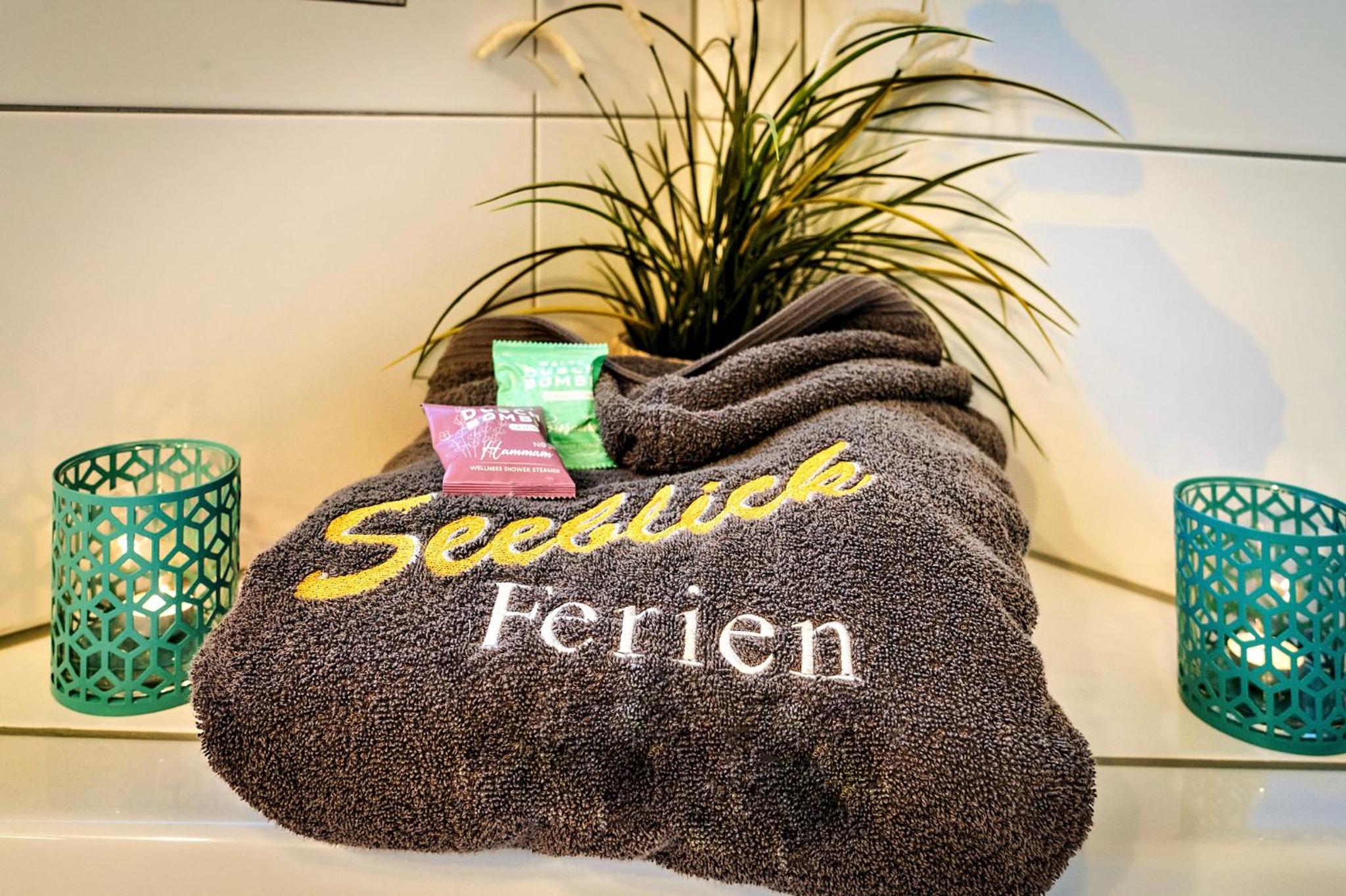 Ferienhaus Lieblingsplatz by Seeblick Ferien ORO, direkte Wasserlage,Sauna,Kamin