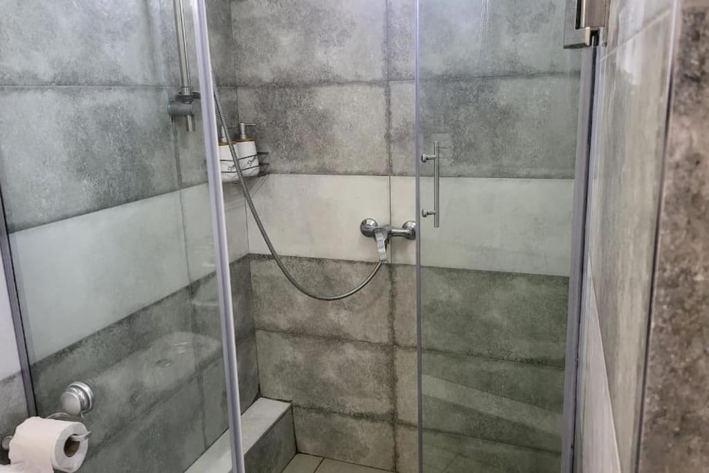Fully equipped Studio with pool in Grand Bay view 5