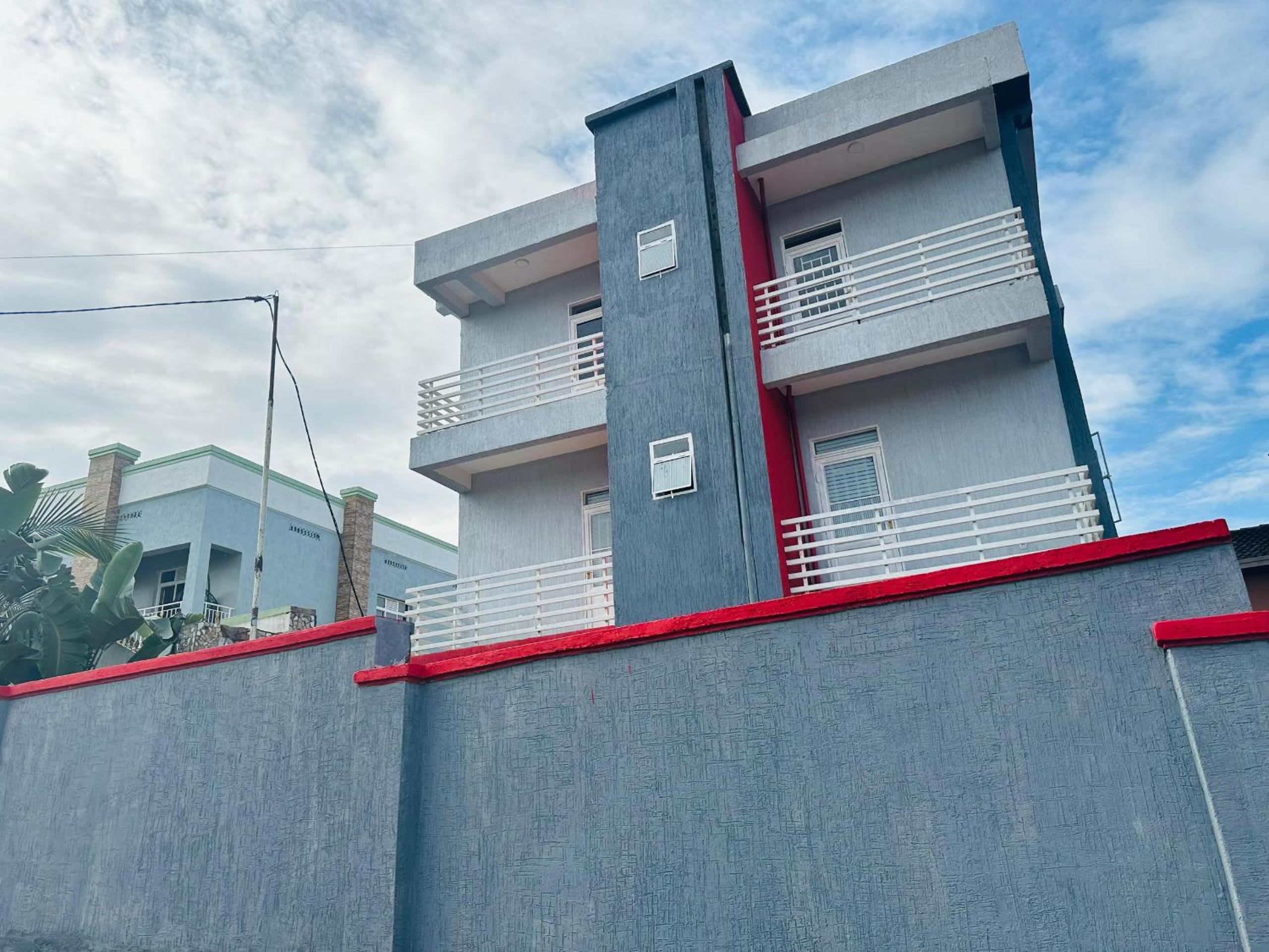 Family 3 bedroom Apartment