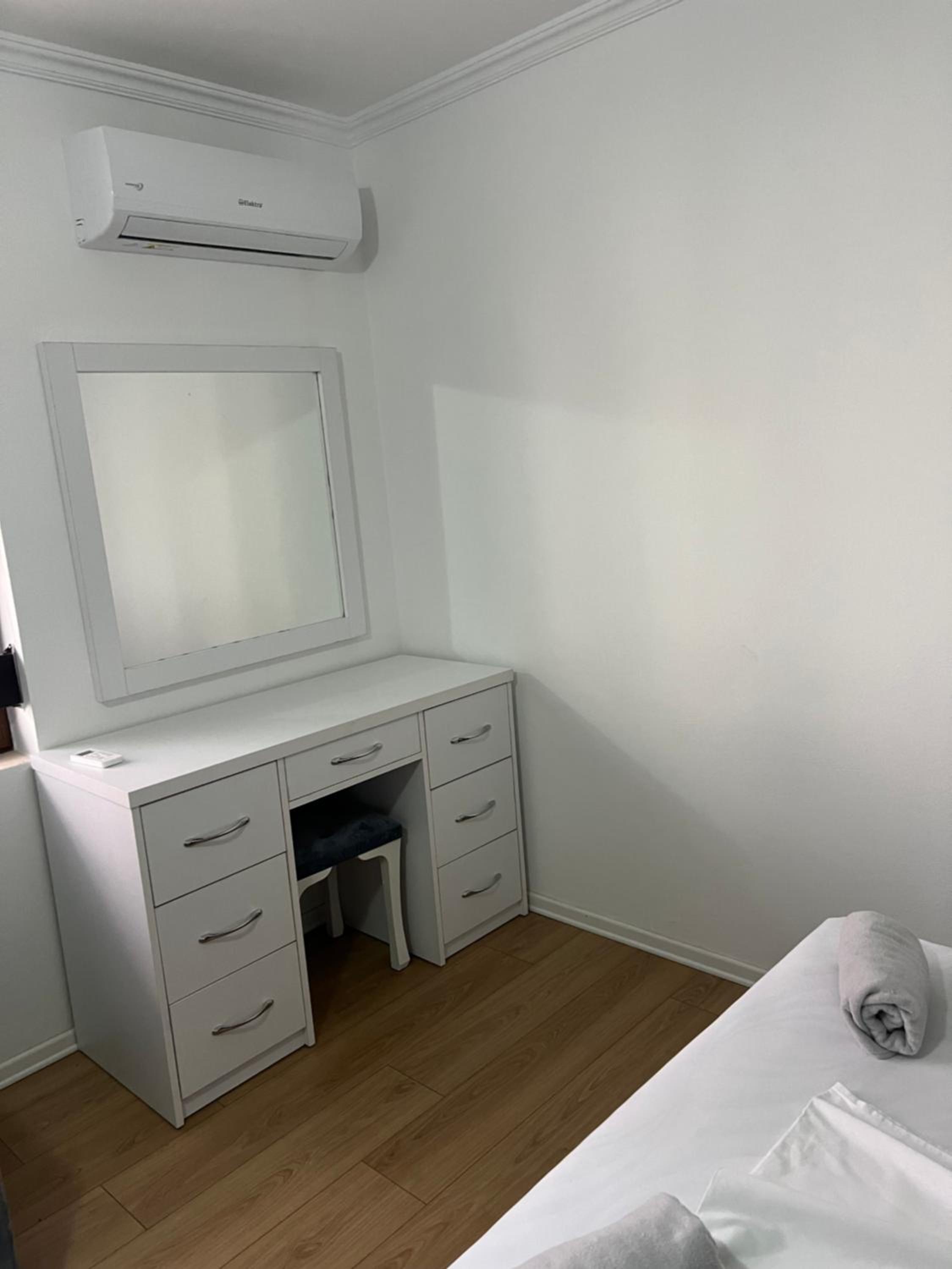 Darts Apartment