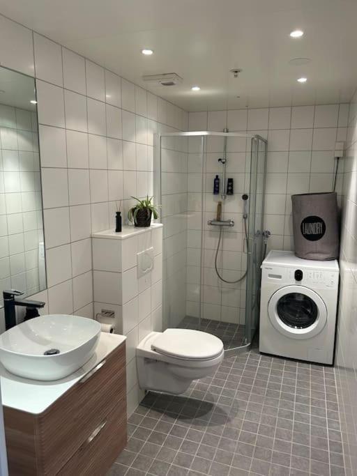 Beautiful apartment available for ONS! view 5