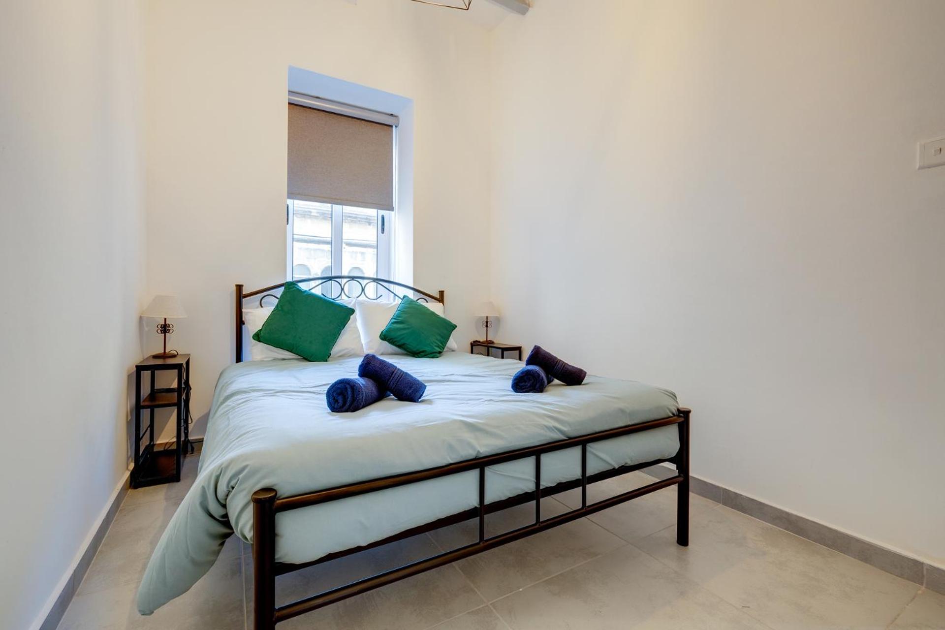 Stylish 1BR Studio Apt in Gzira view 5