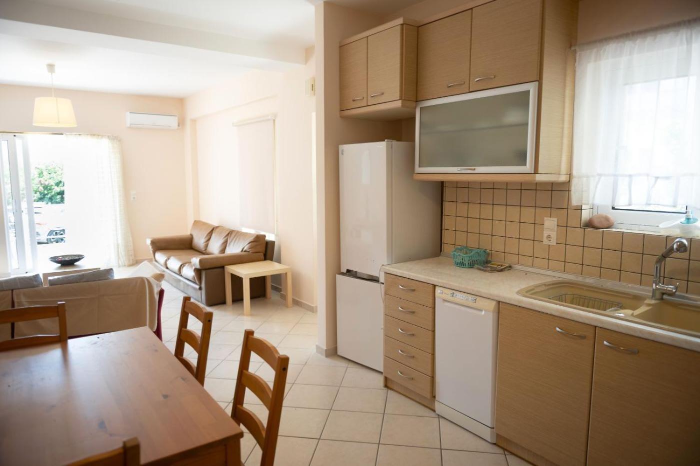 Diakopto Beachside Haven - Private Garden & Views view 5